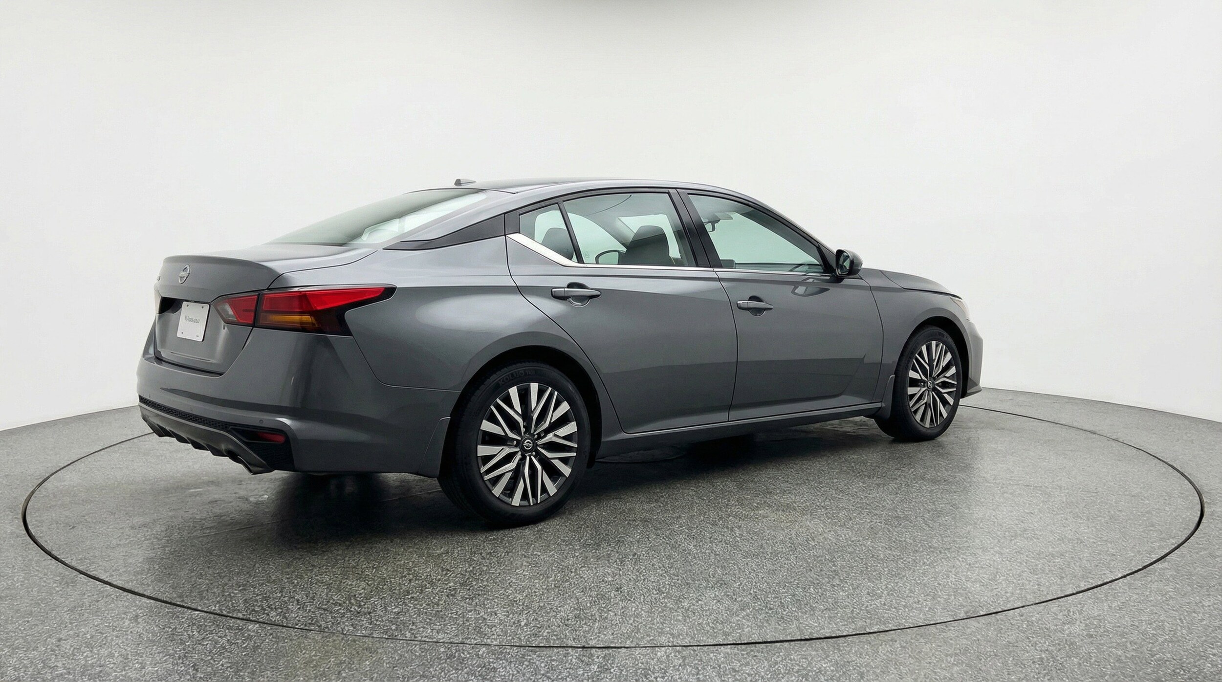 Thumbnail: 2025 Nissan Altima - 9