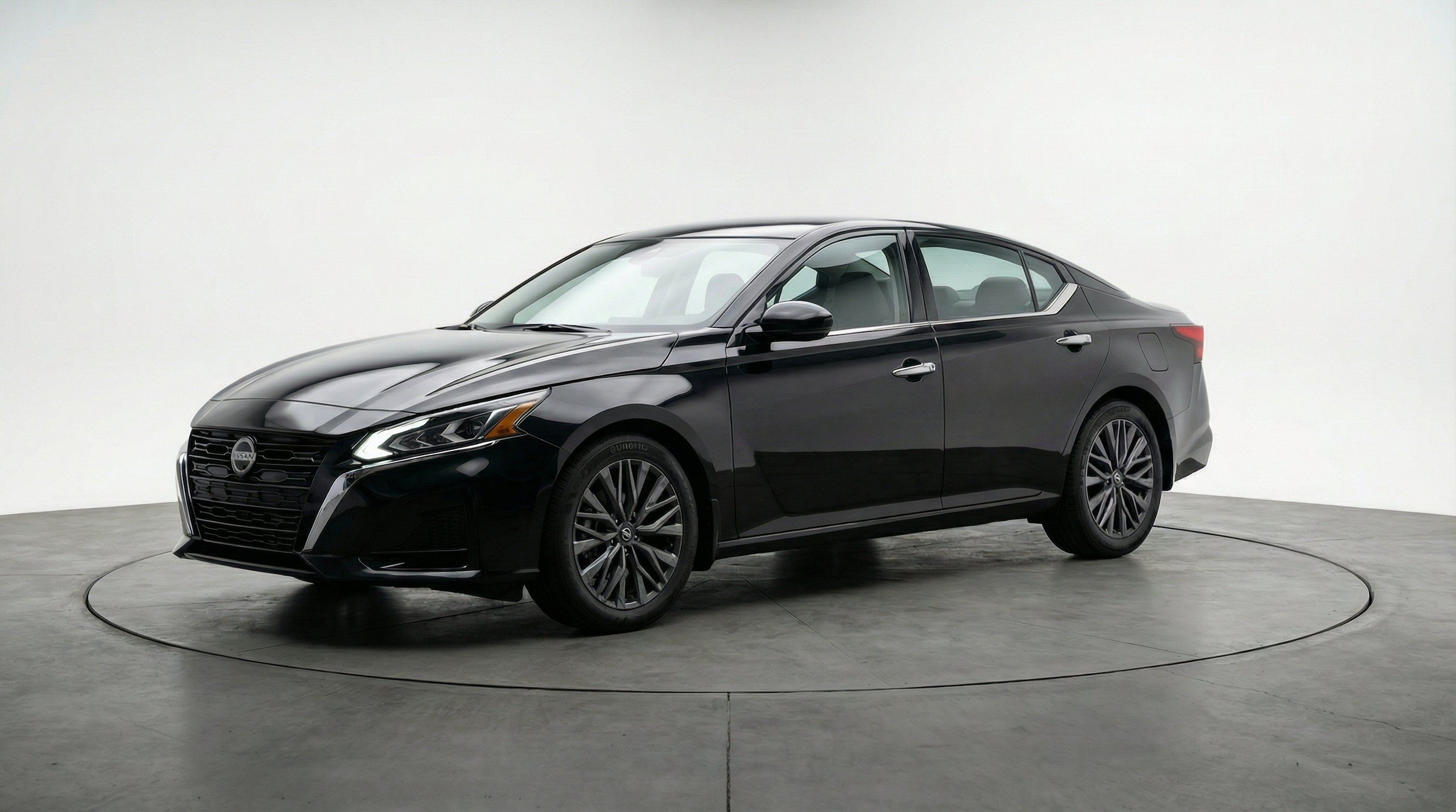 Thumbnail: 2025 Nissan Altima - 3
