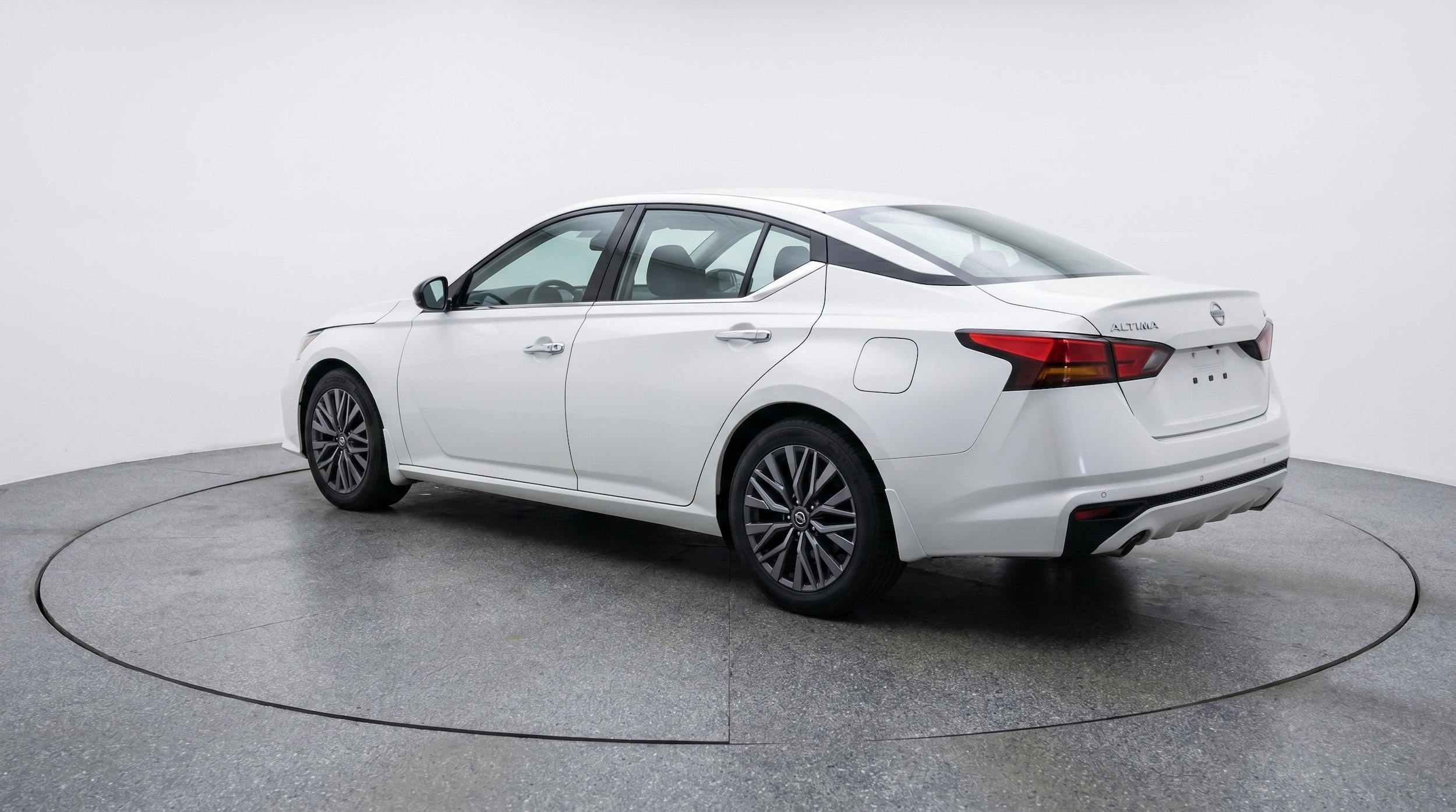Thumbnail: 2025 Nissan Altima - 6