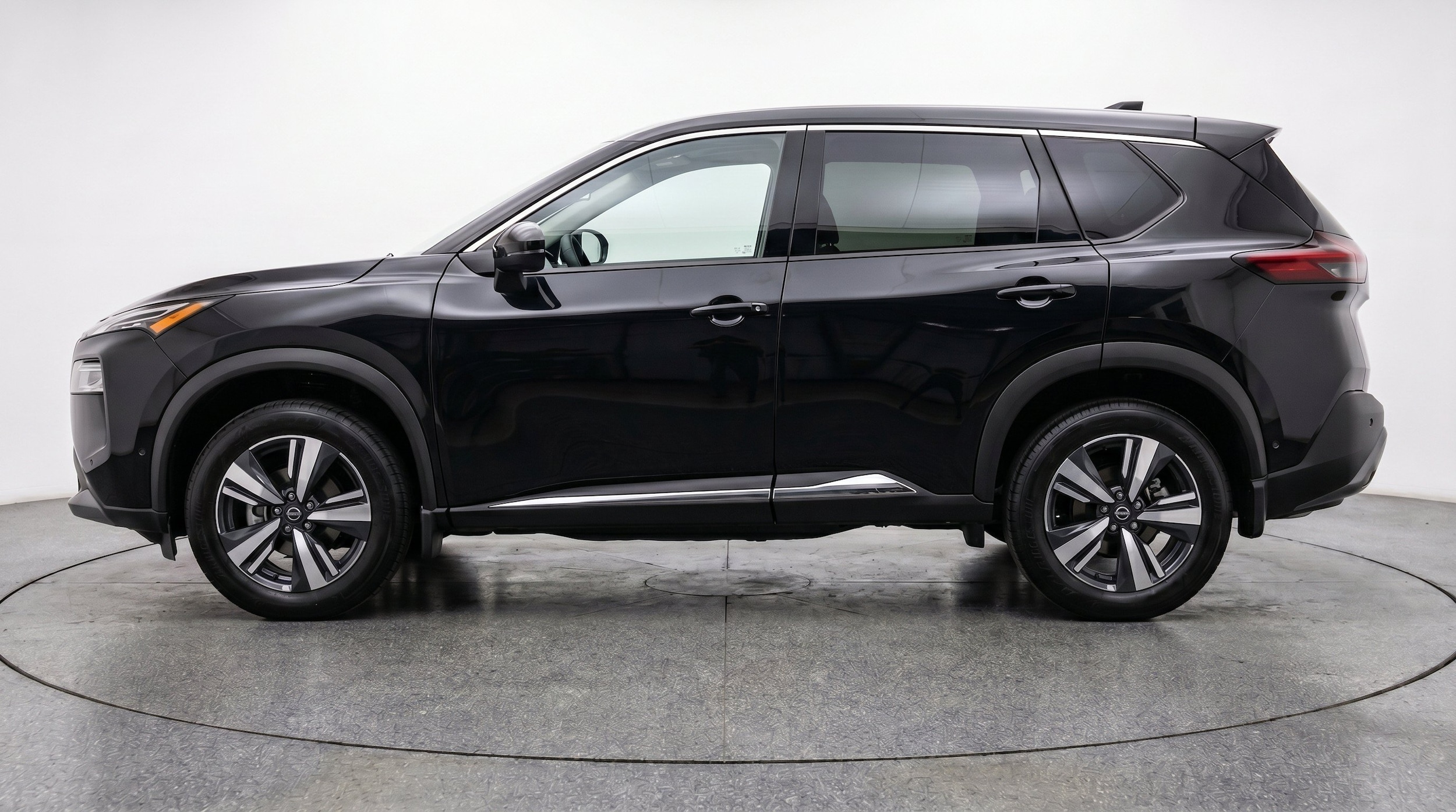 Thumbnail: 2026 Nissan Rogue - 5