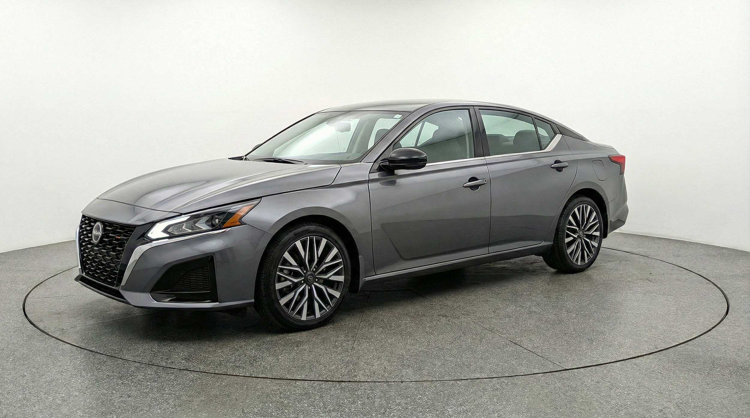 Thumbnail: 2025 Nissan Altima - 3