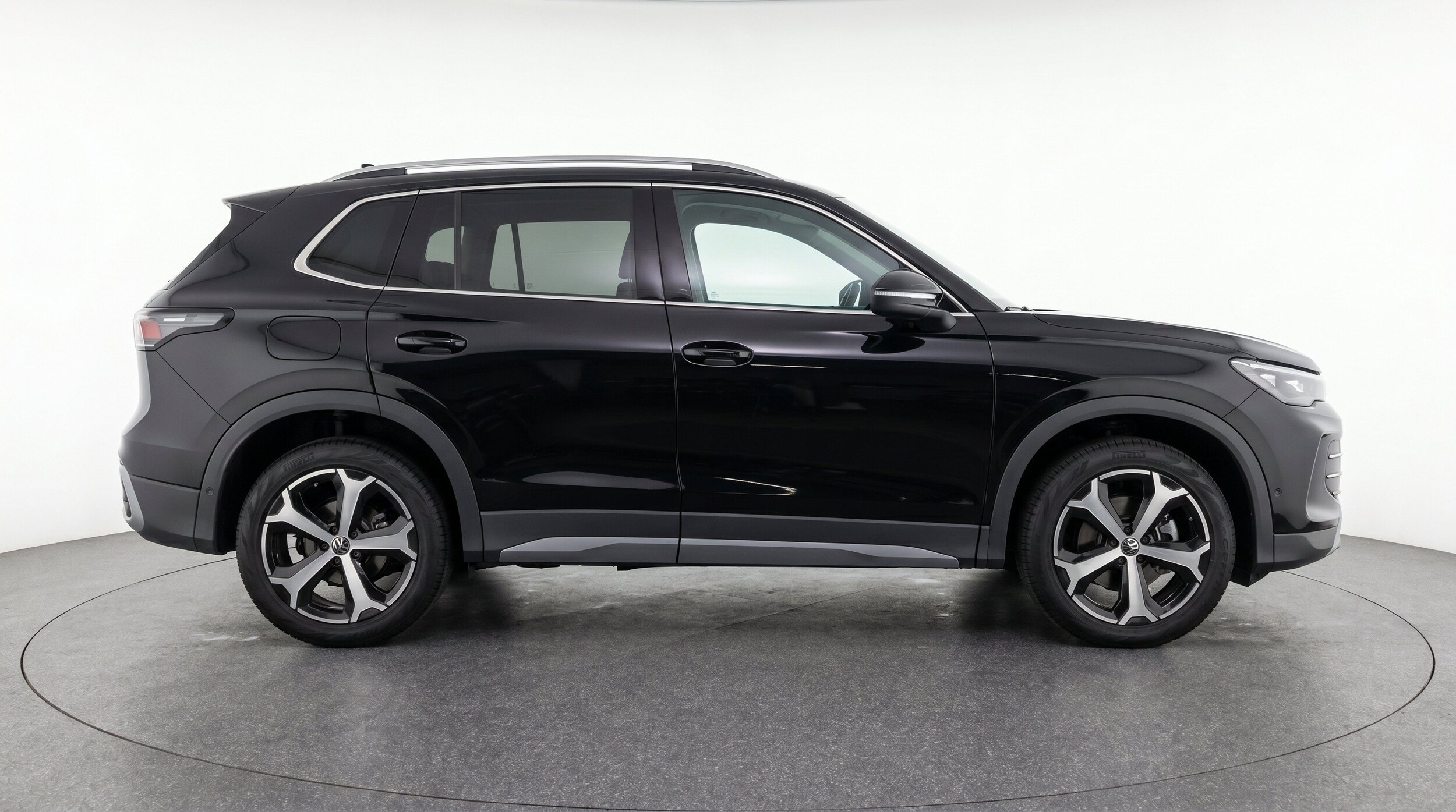 Thumbnail: 2026 Volkswagen Tiguan - 11