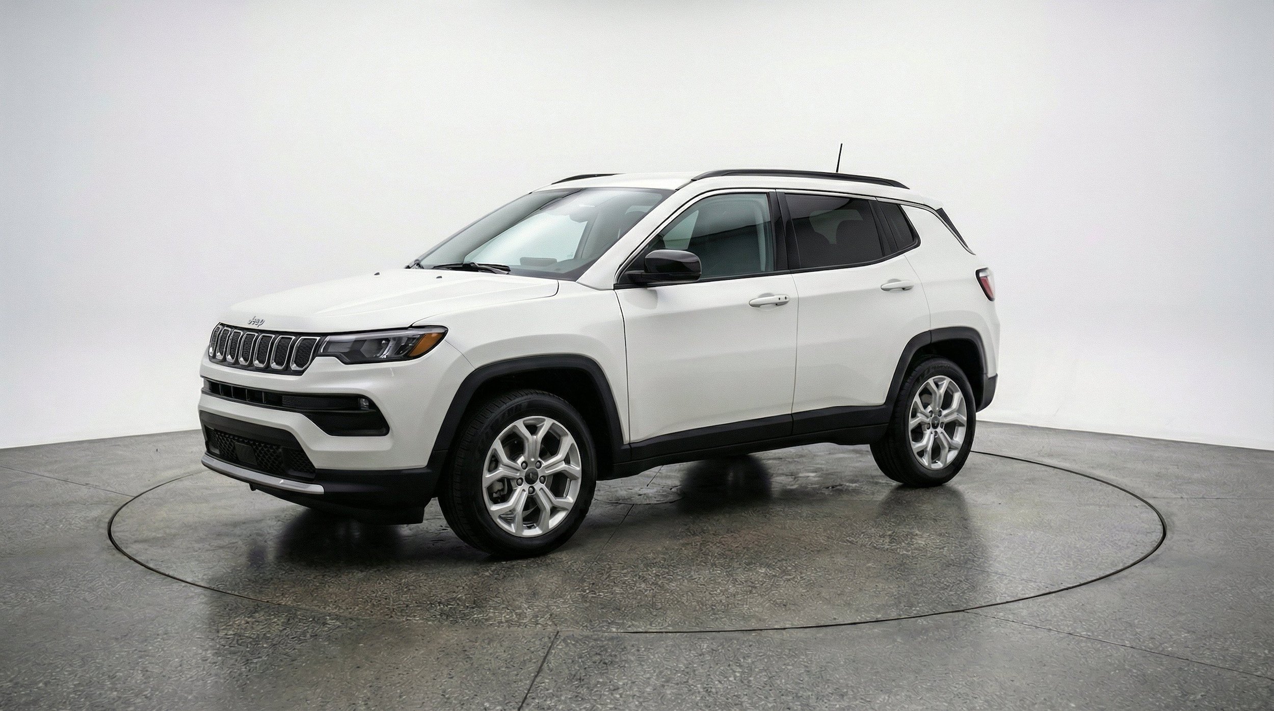 Thumbnail: 2025 Jeep Compass - 3