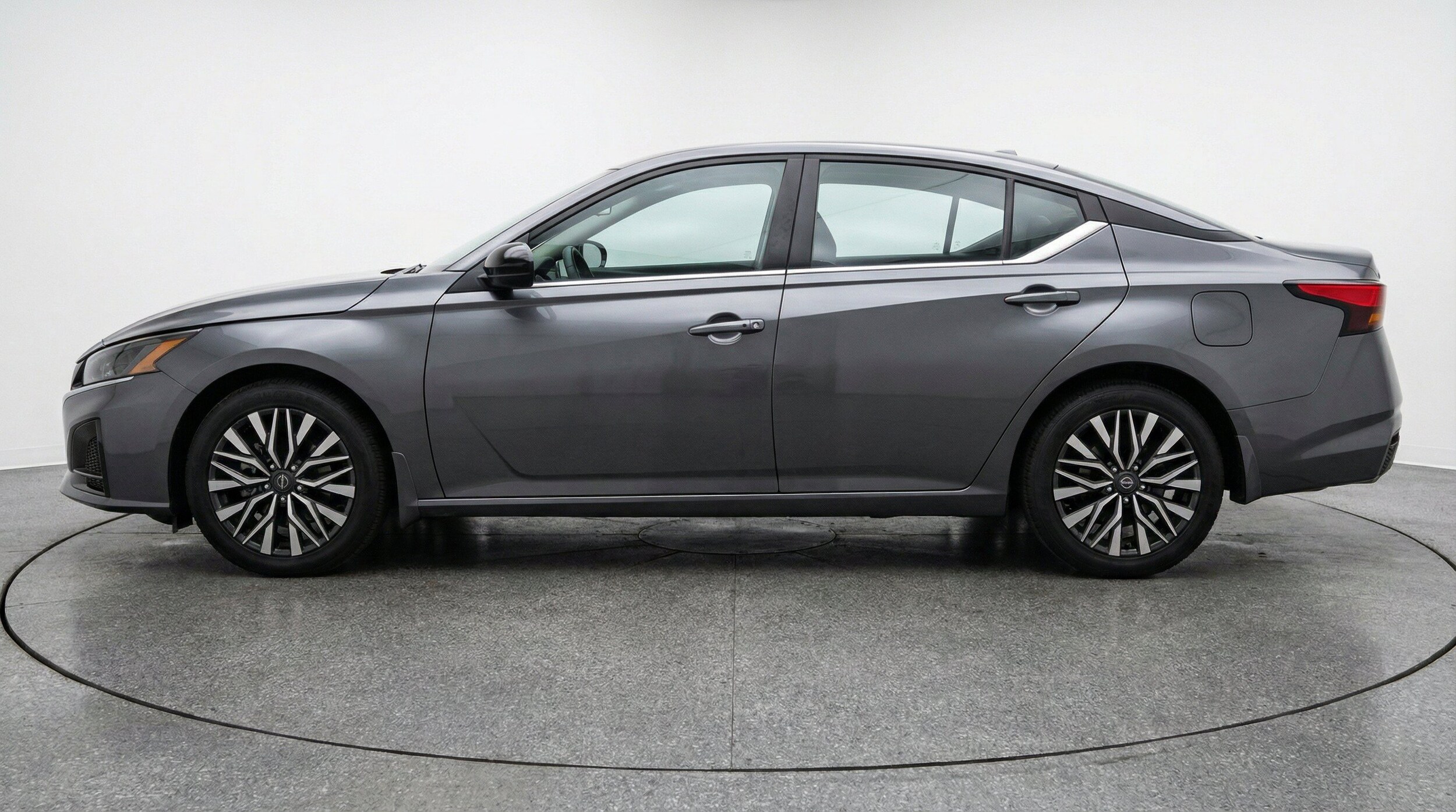 Thumbnail: 2025 Nissan Altima - 5