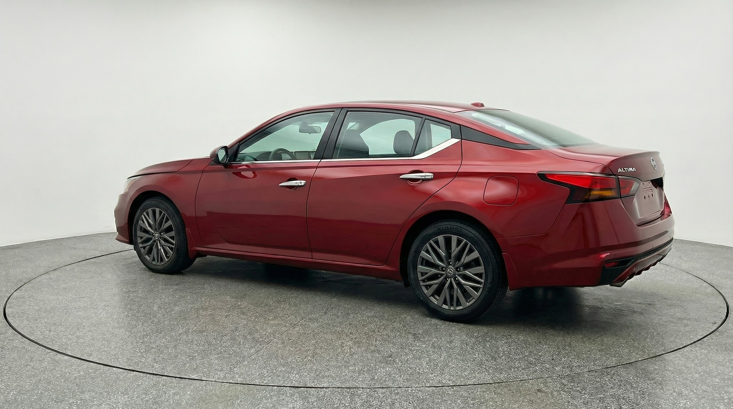 Thumbnail: 2025 Nissan Altima - 5