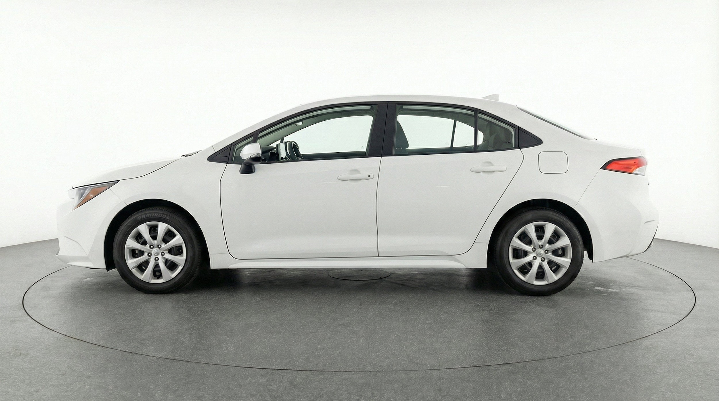 Thumbnail: 2025 Toyota Corolla - 5