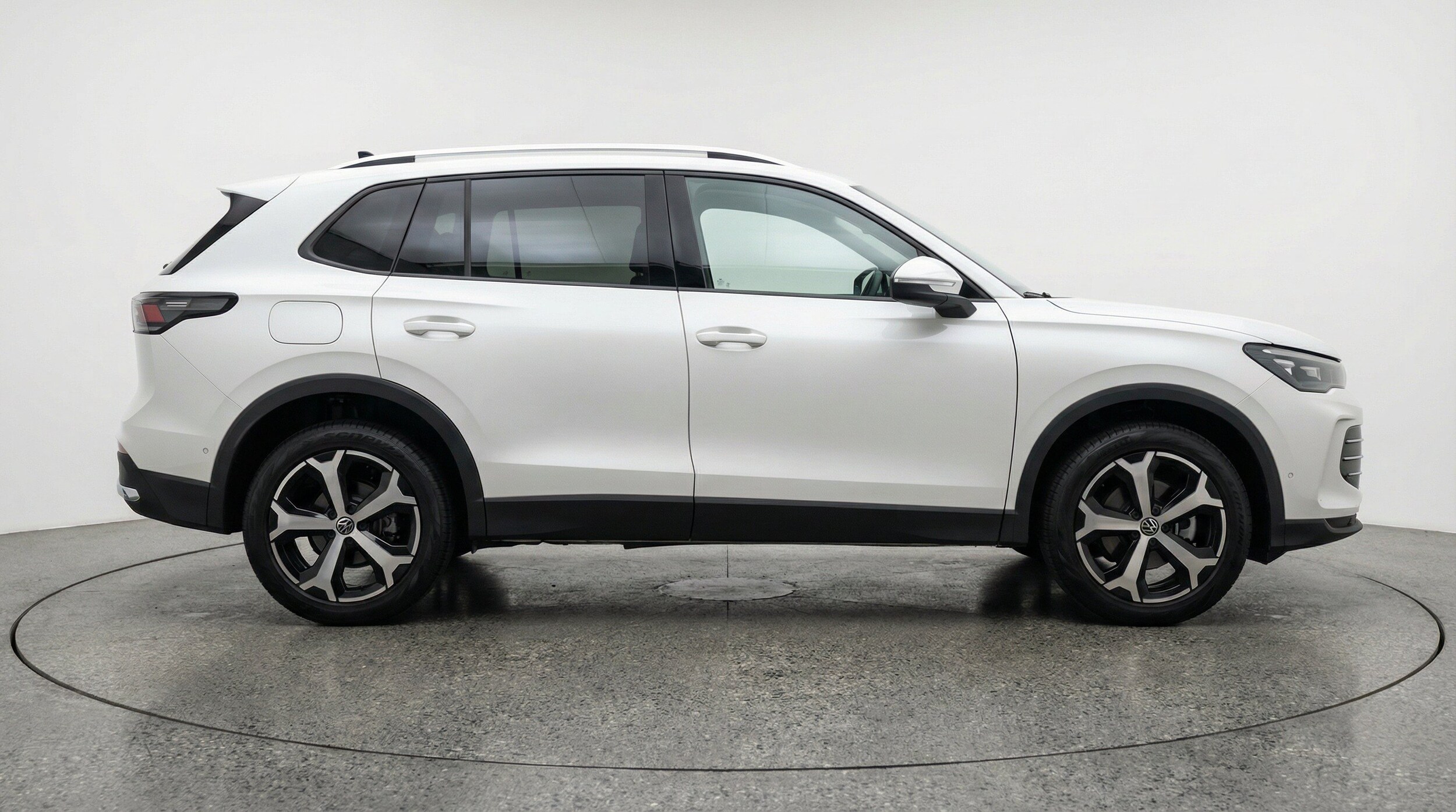 Thumbnail: 2026 Volkswagen Tiguan - 11