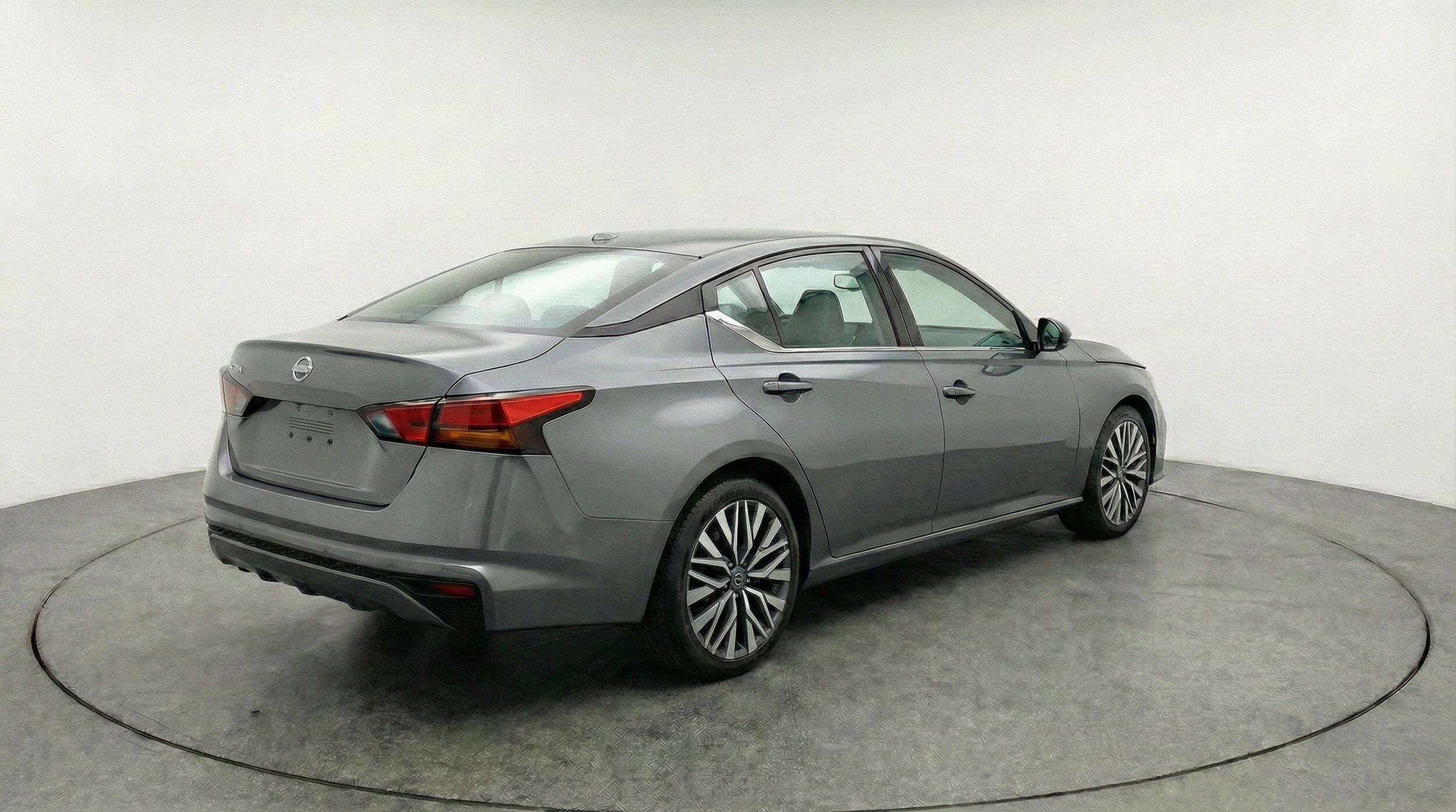 Thumbnail: 2025 Nissan Altima - 9