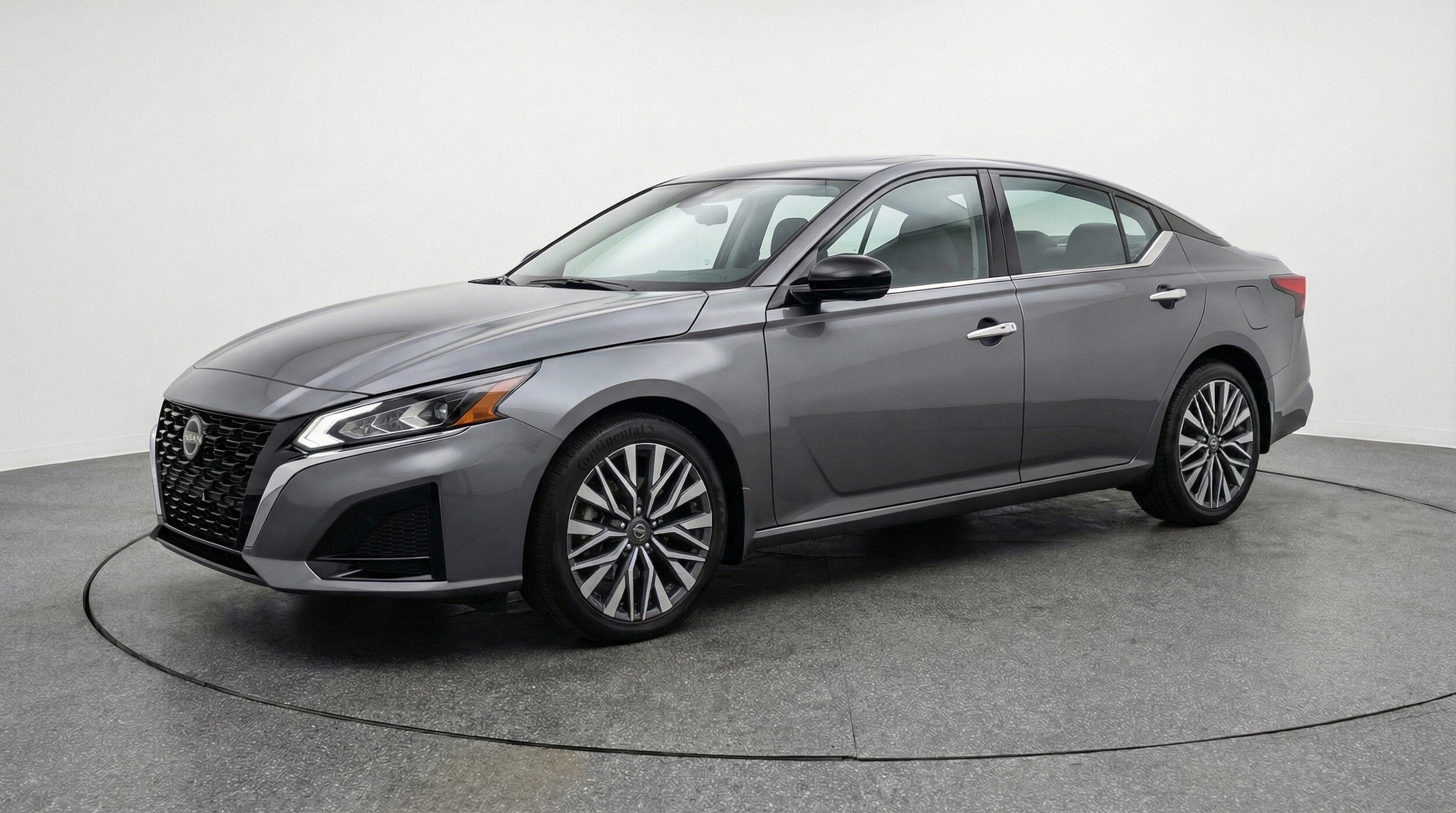 Thumbnail: 2025 Nissan Altima - 3