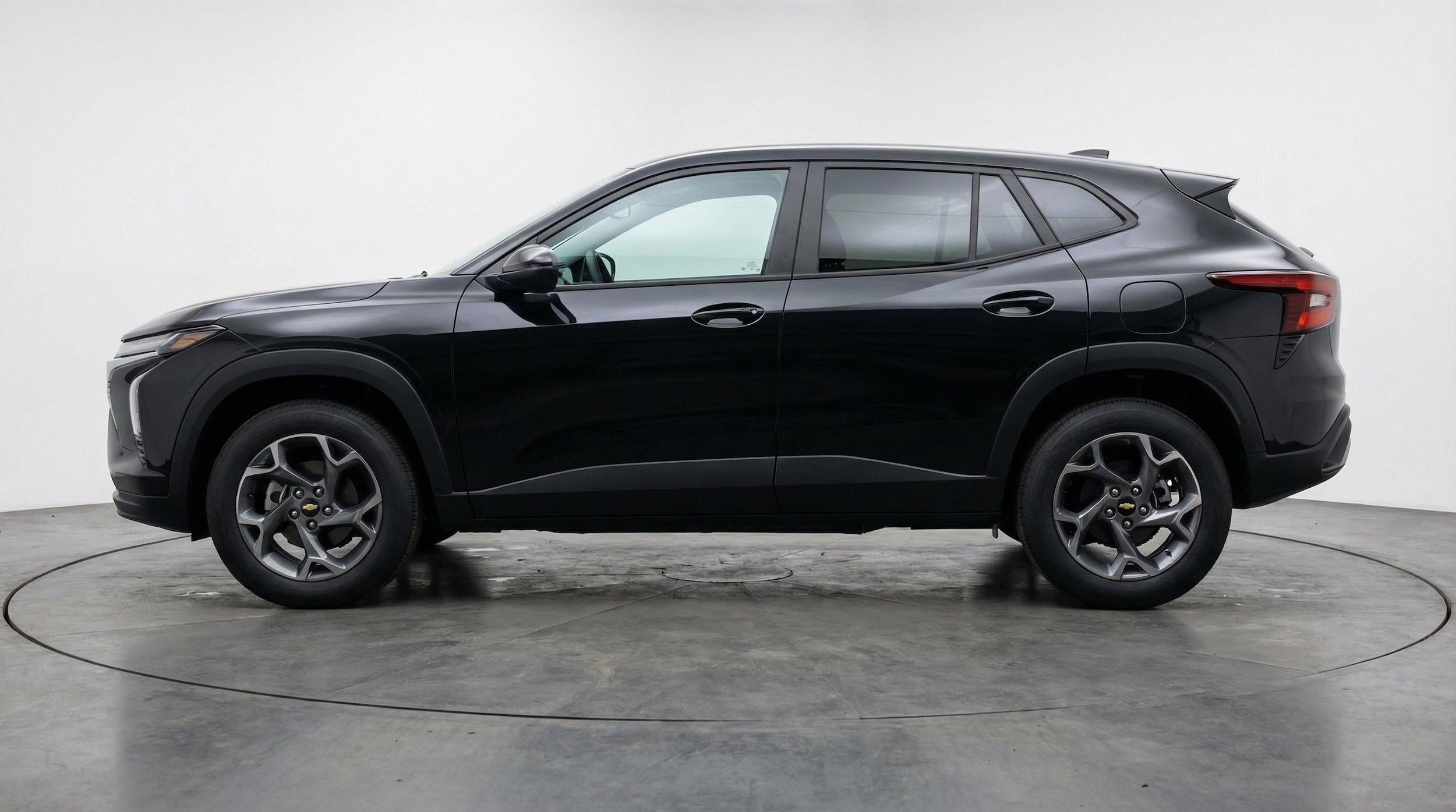 Thumbnail: 2025 Chevrolet Trax - 5