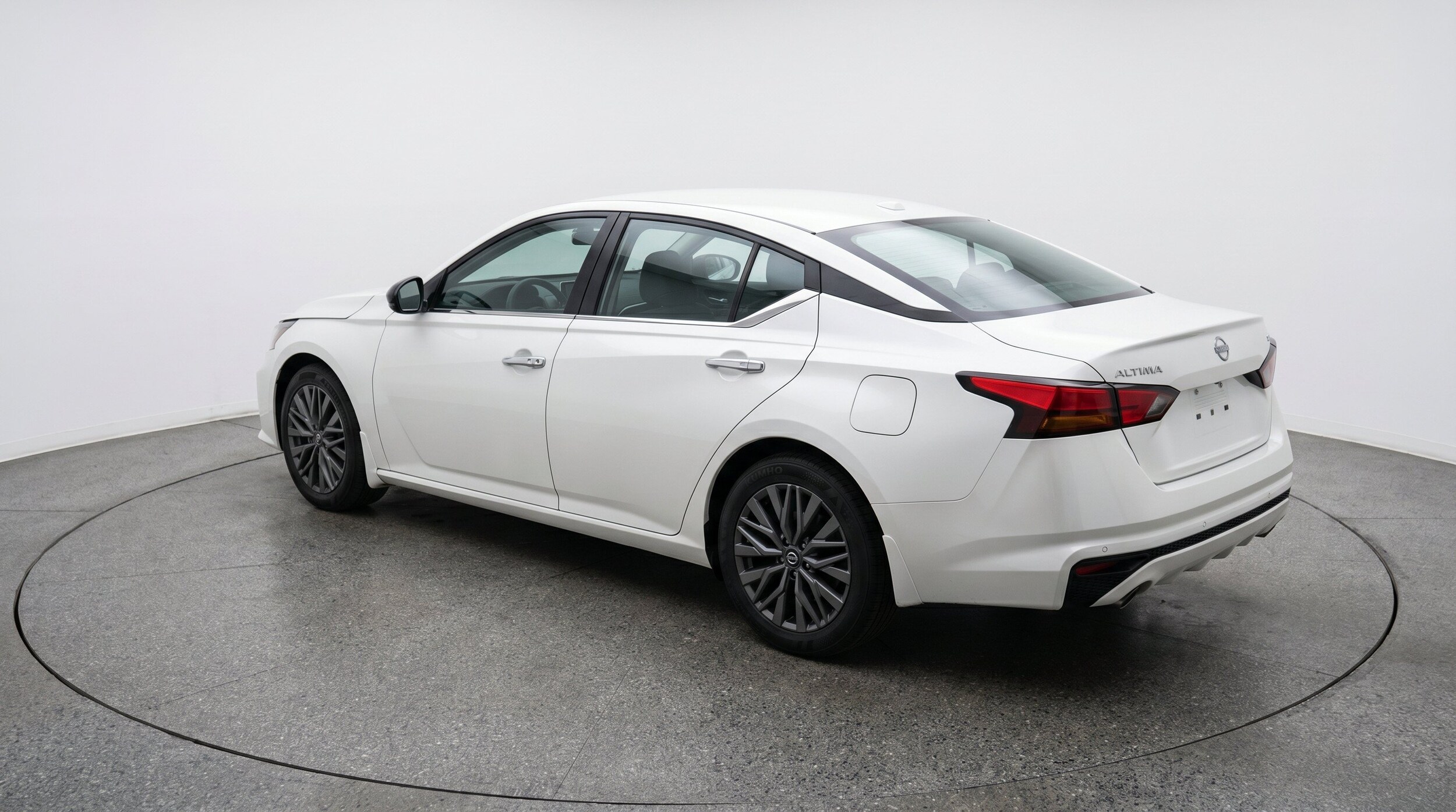 Thumbnail: 2025 Nissan Altima - 6