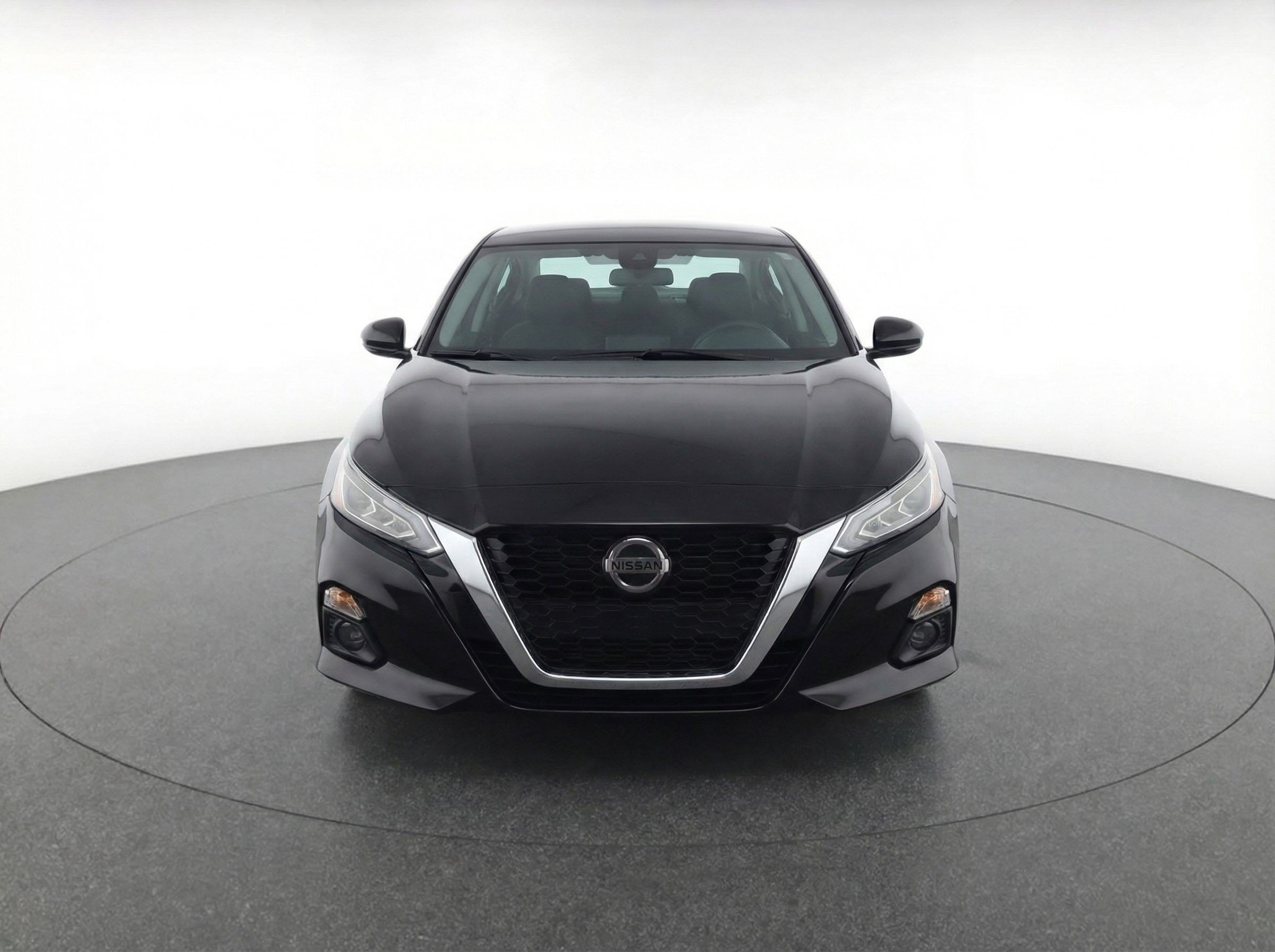 Thumbnail: 2023 Nissan Sentra - 2
