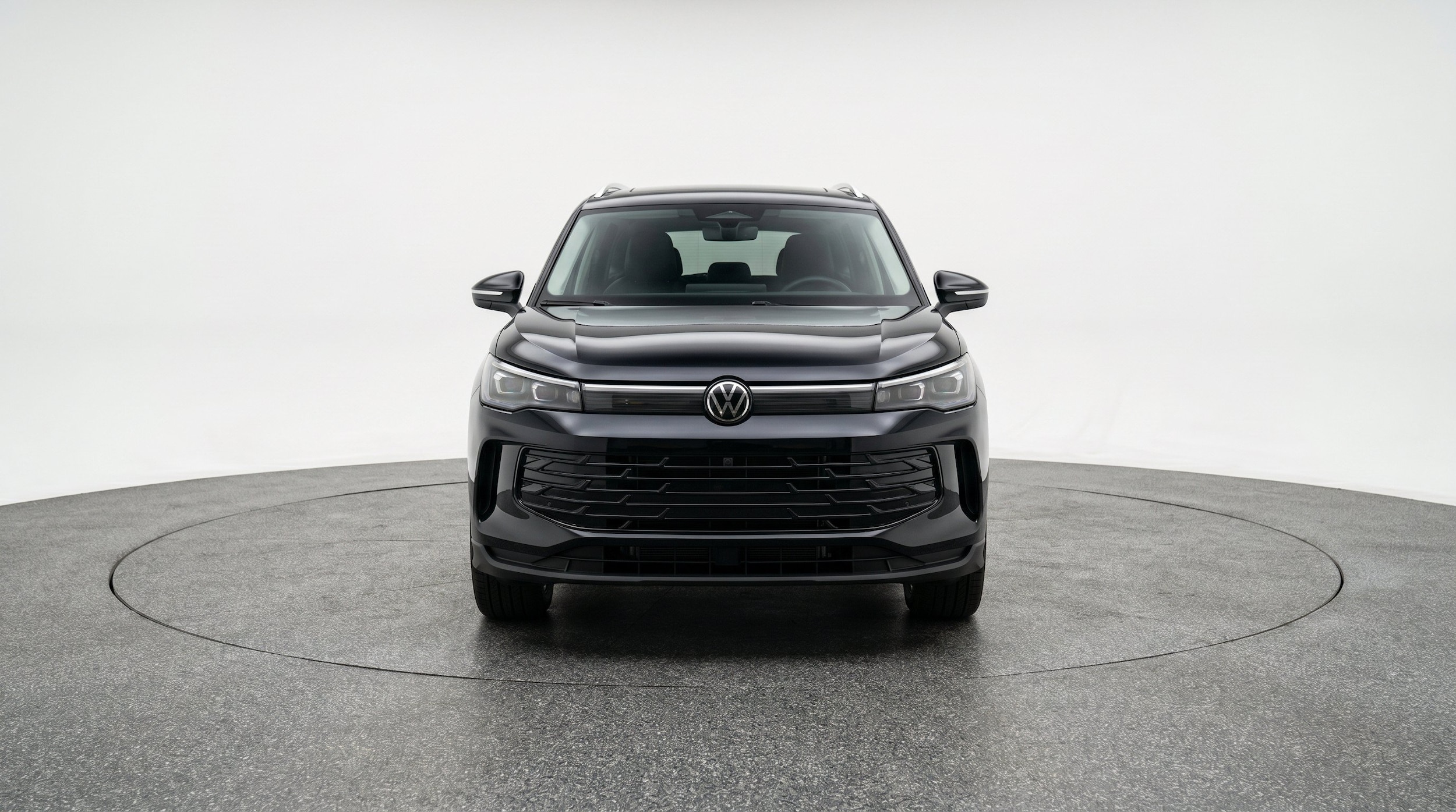 Thumbnail: 2026 Volkswagen Tiguan - 2