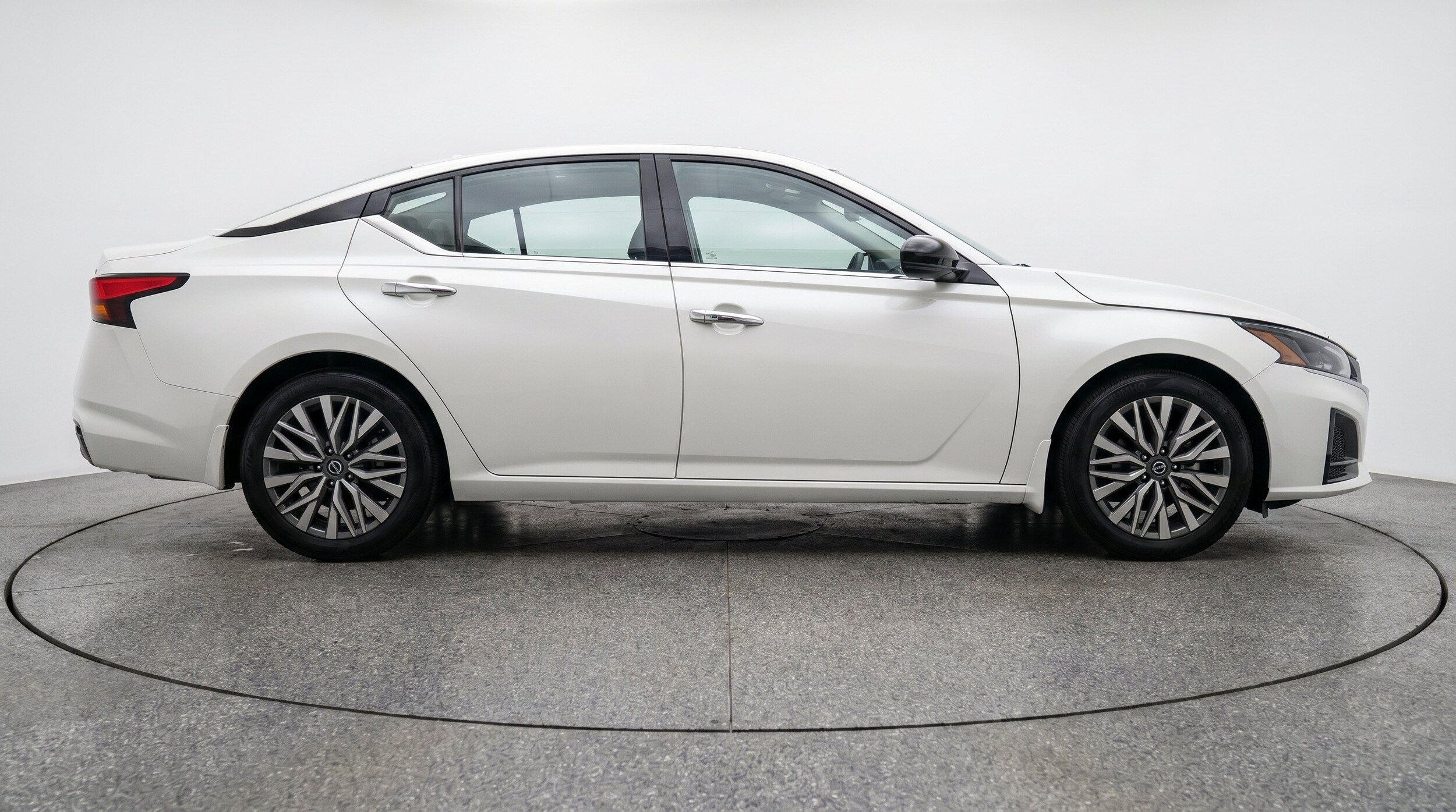 Thumbnail: 2025 Nissan Altima - 11