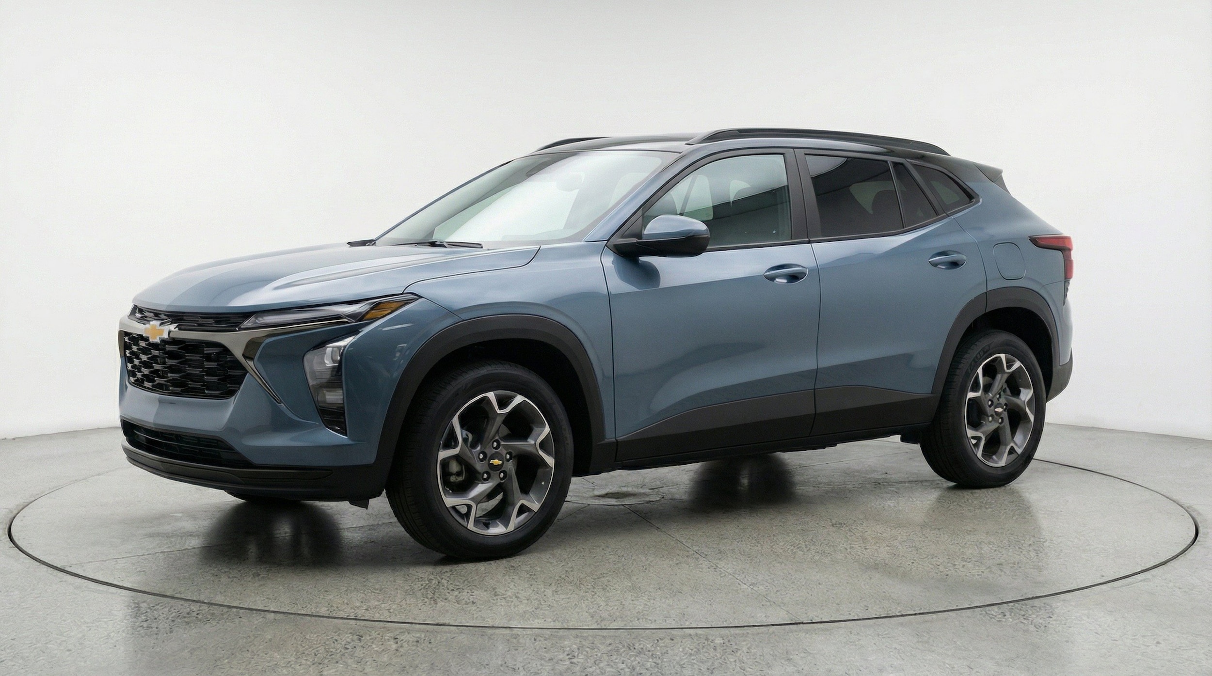 Thumbnail: 2025 Chevrolet Trax - 3