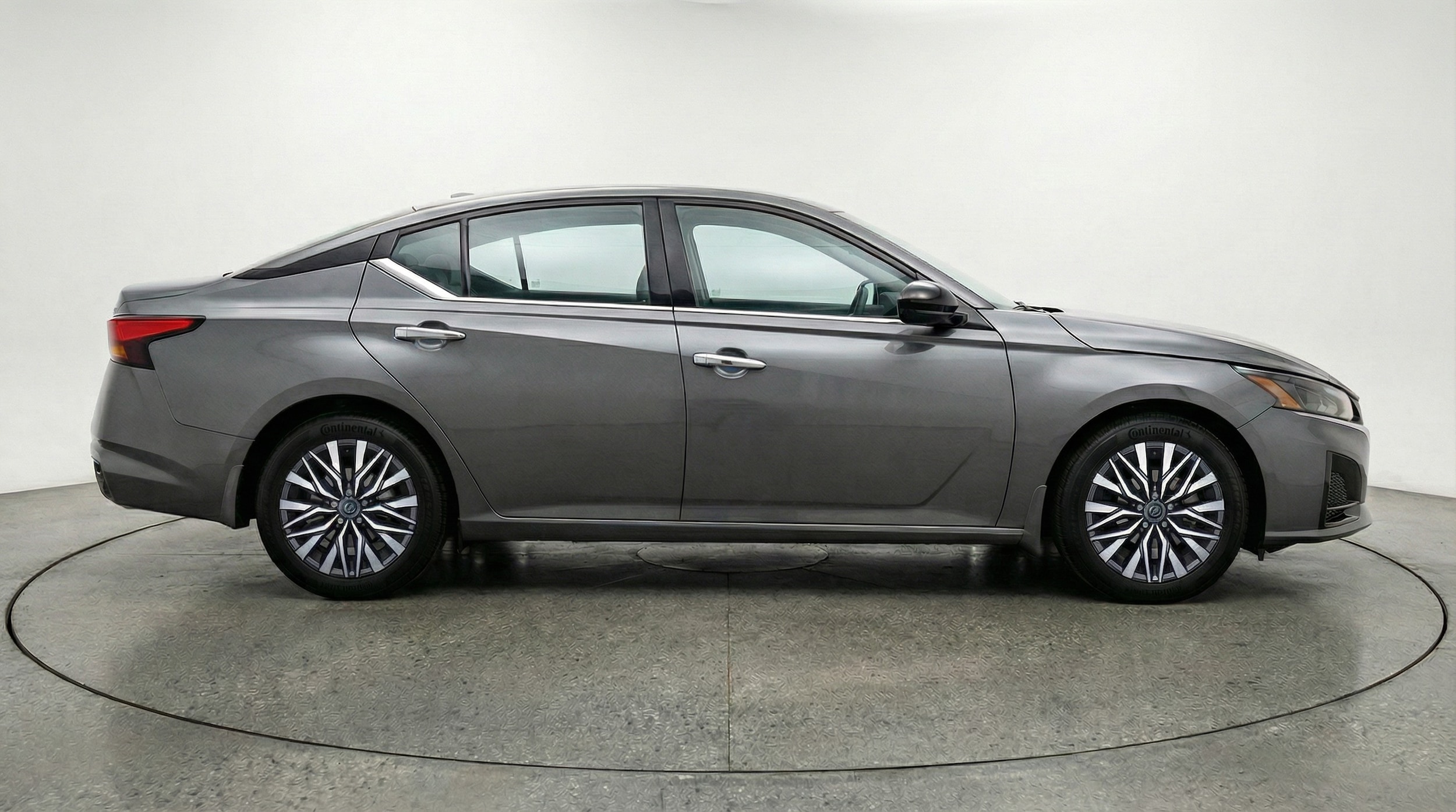 Thumbnail: 2025 Nissan Altima - 8