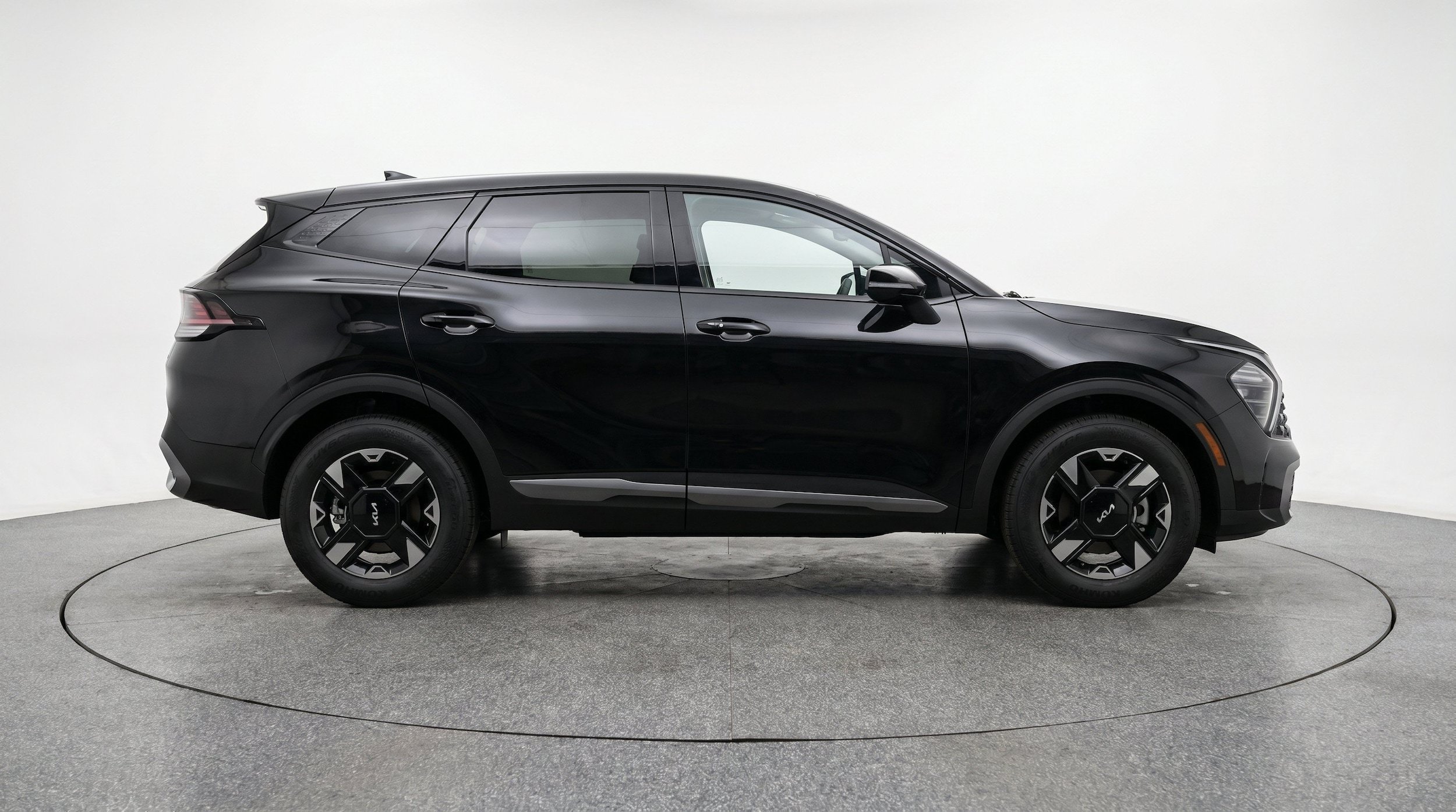 Thumbnail: 2026 Kia Sportage - 10