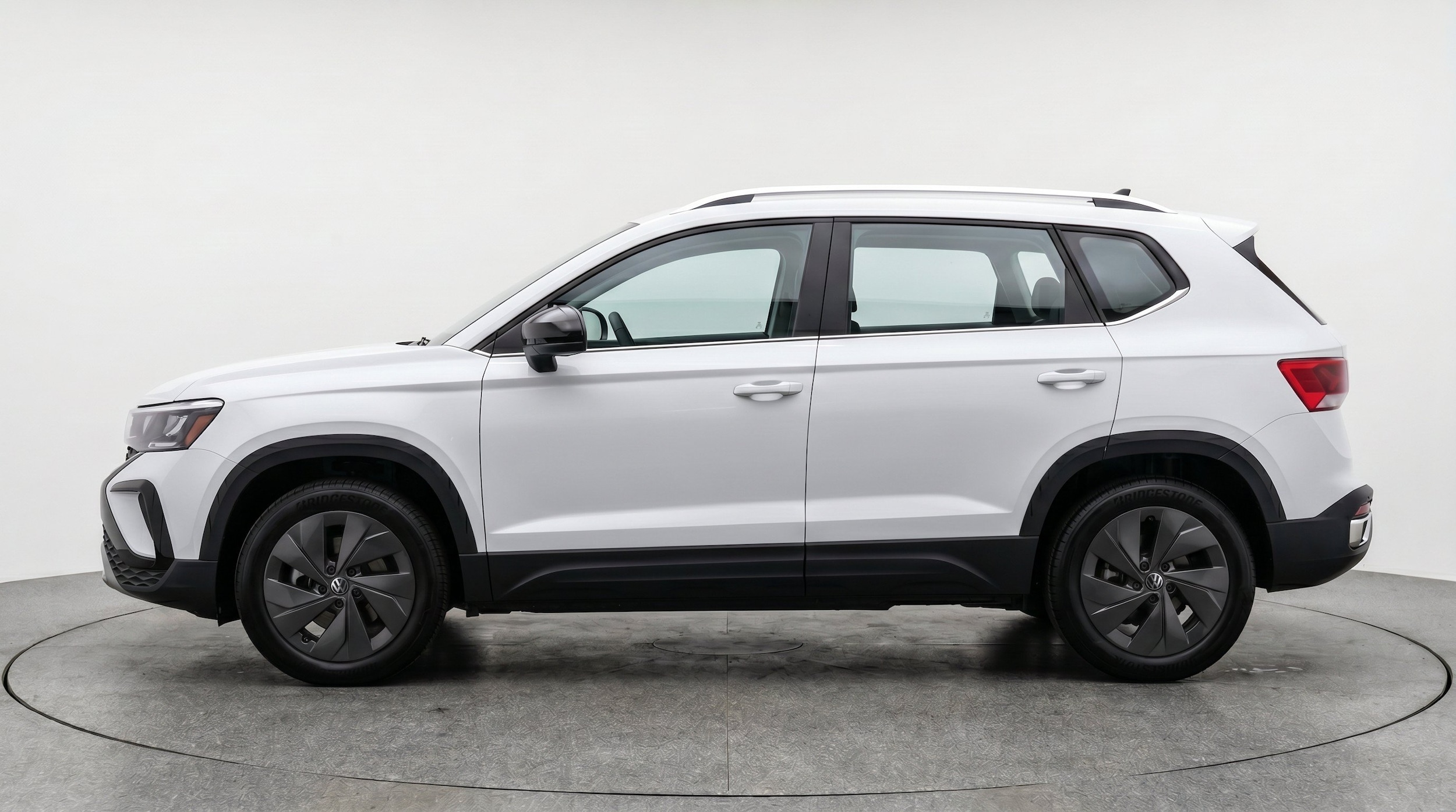 Thumbnail: 2026 Volkswagen Taos - 5