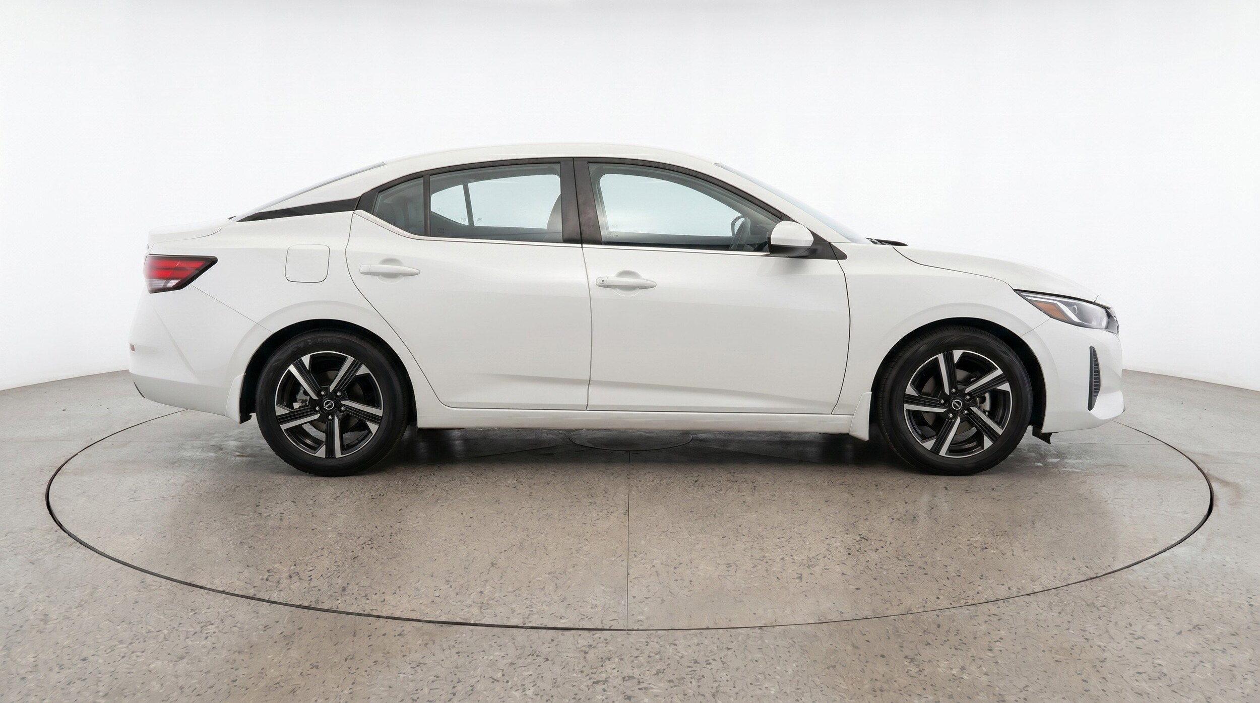 Thumbnail: 2025 Nissan Sentra - 11