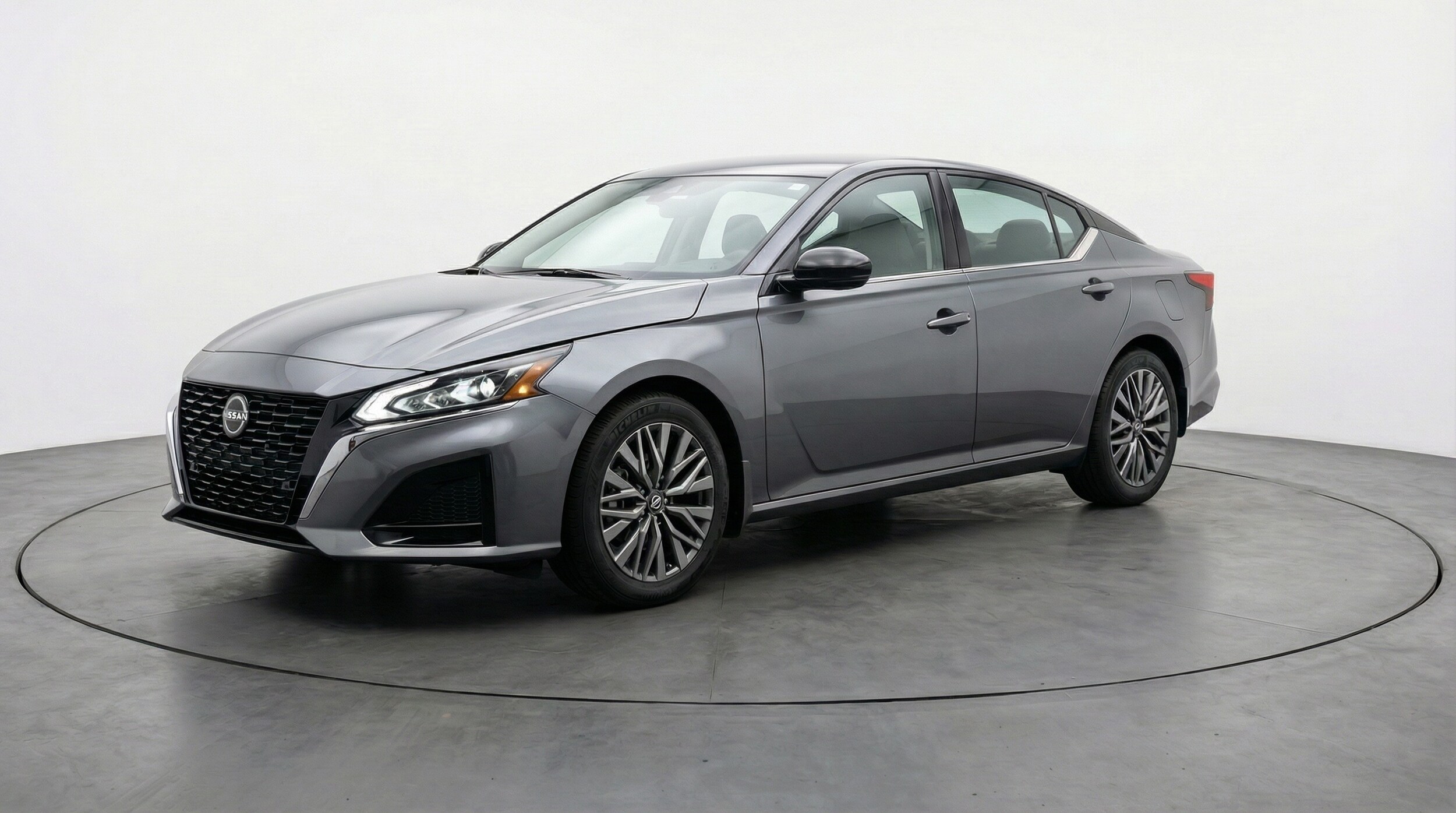 Thumbnail: 2025 Nissan Altima - 3