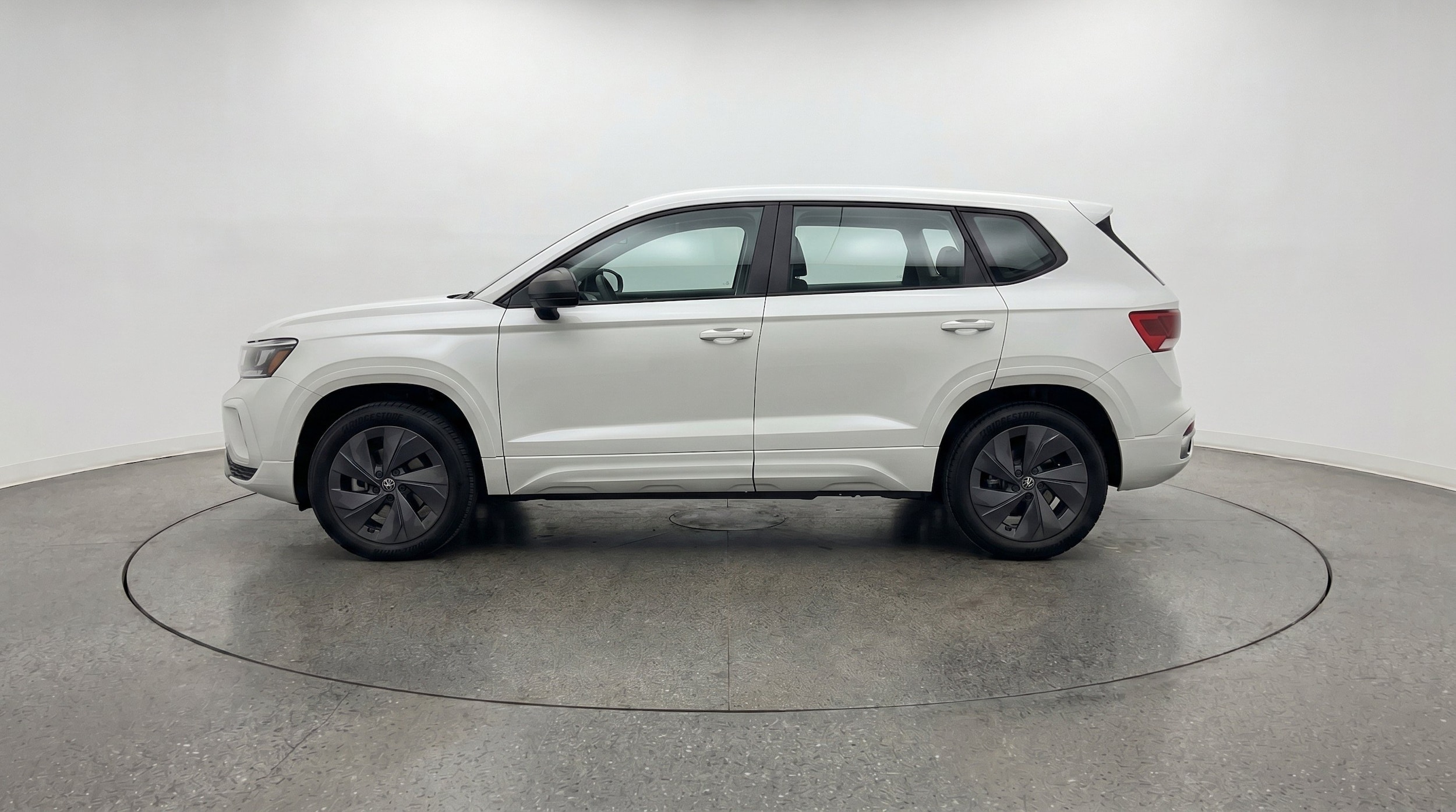 Thumbnail: 2026 Volkswagen Taos - 5