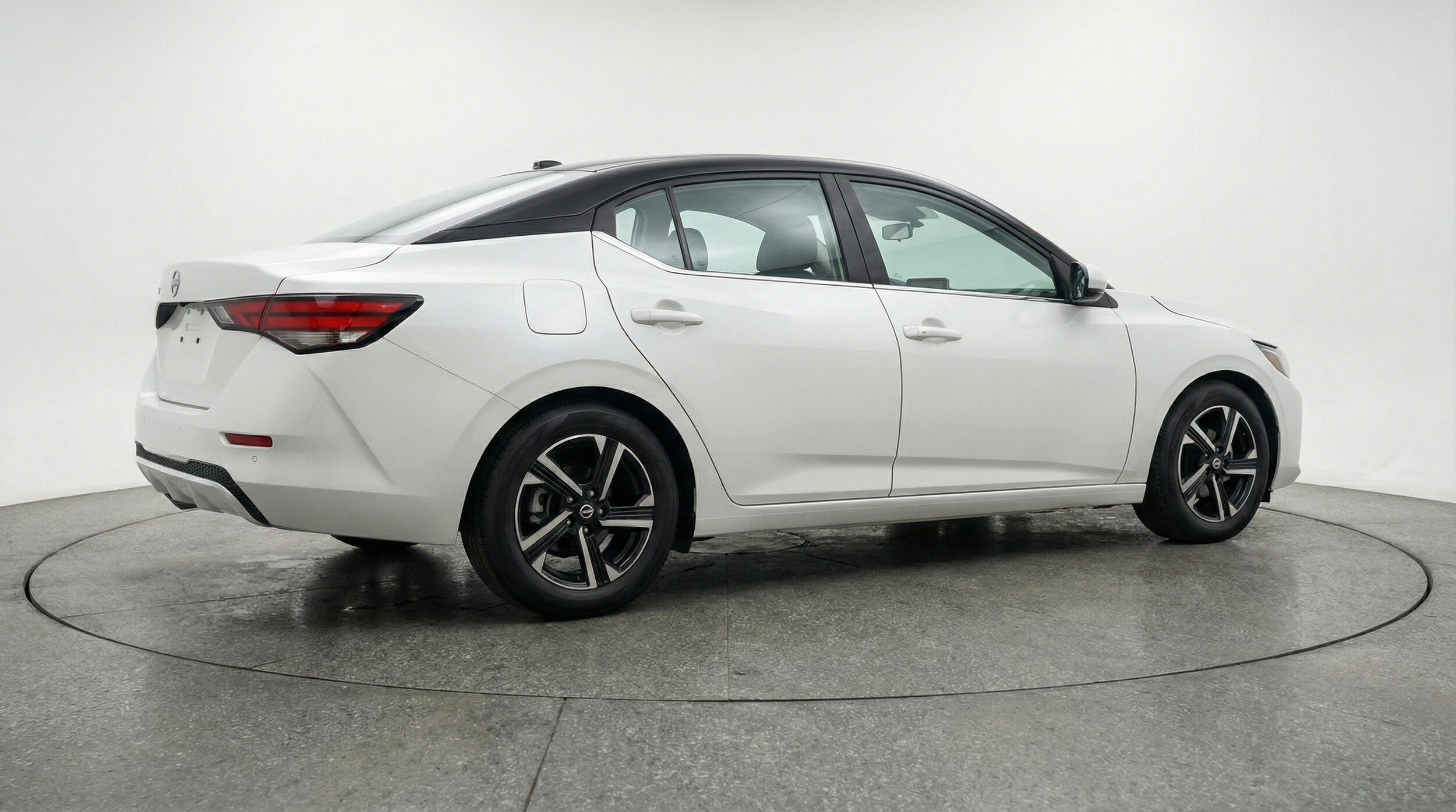 Thumbnail: 2025 Nissan Sentra - 9