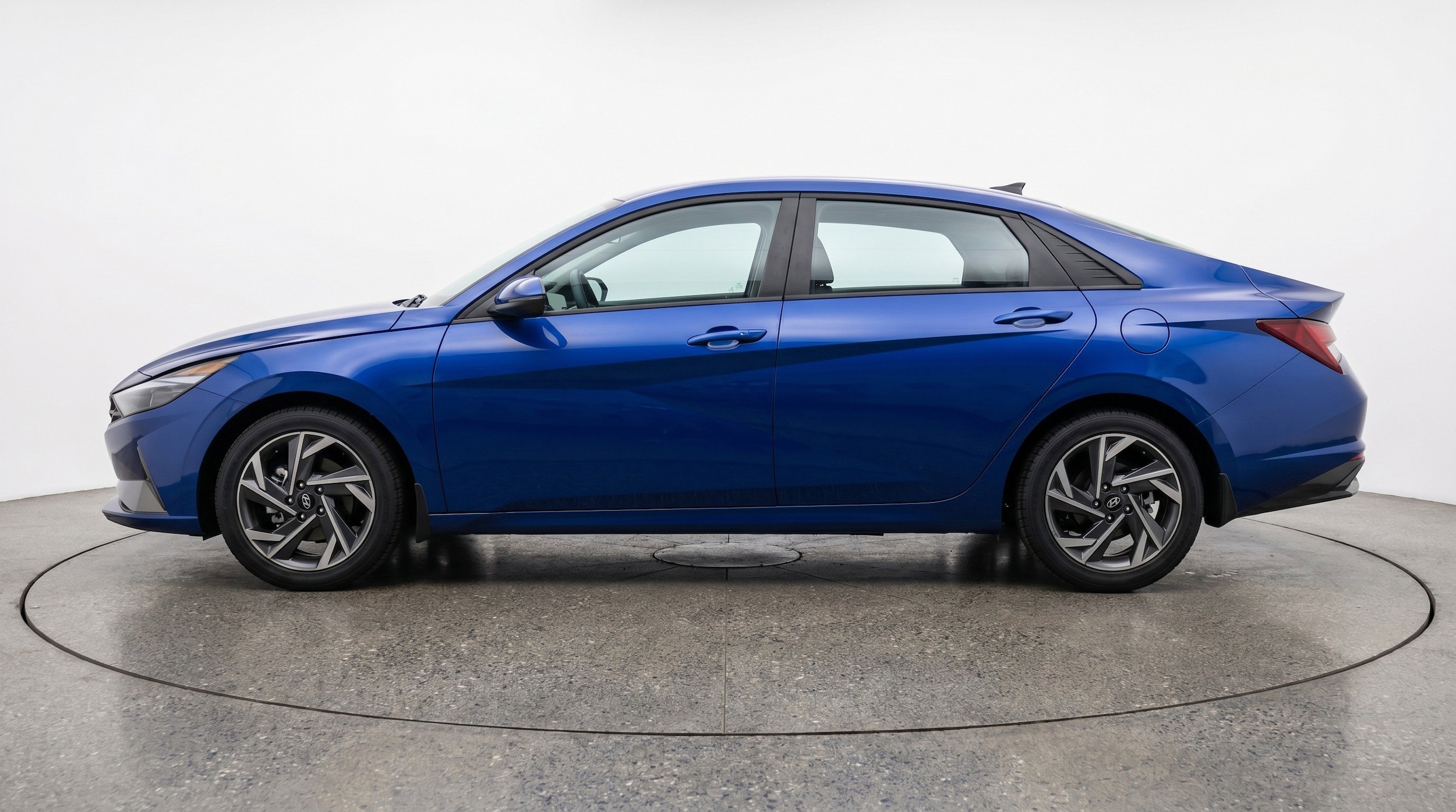 Thumbnail: 2025 Hyundai Elantra - 5