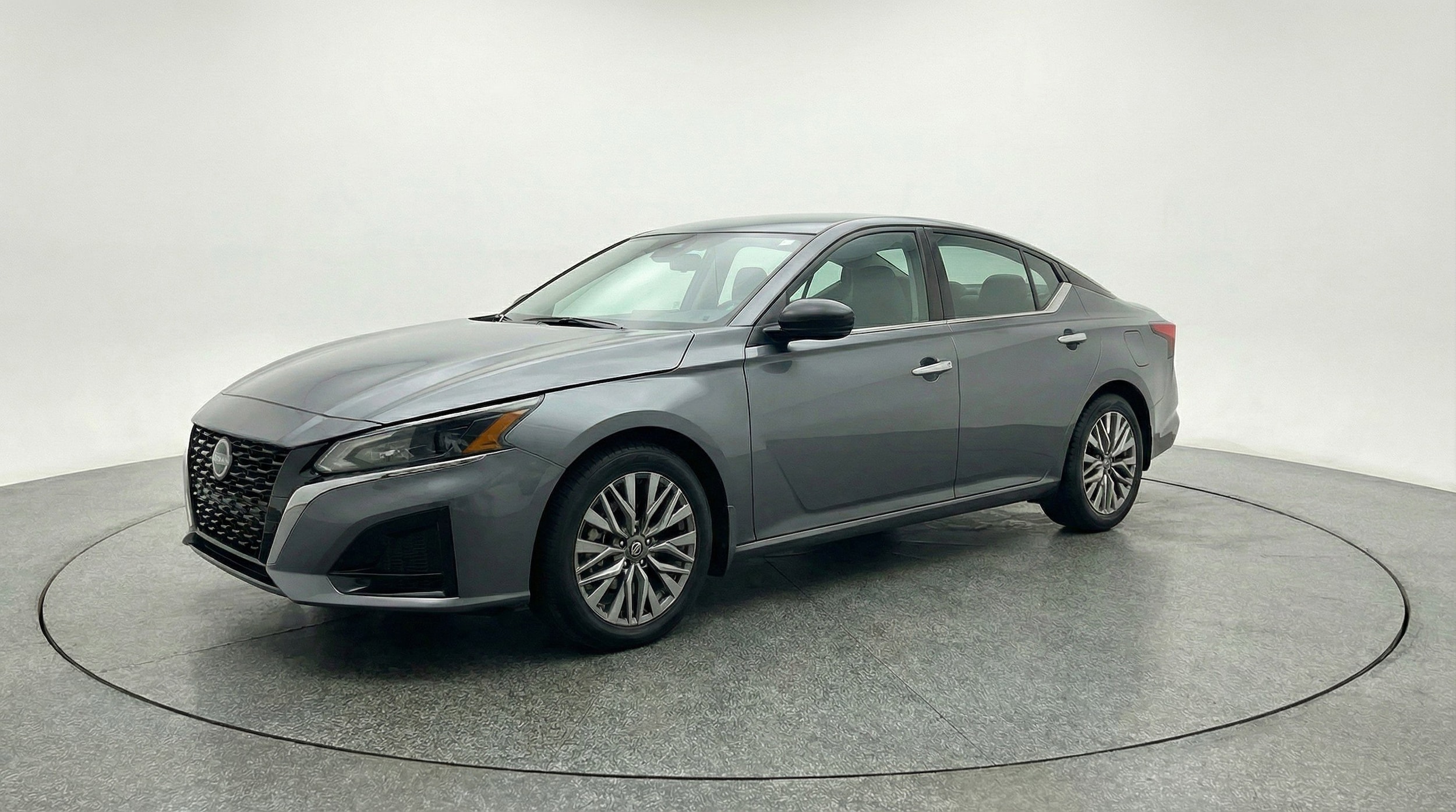 Thumbnail: 2025 Nissan Altima - 3