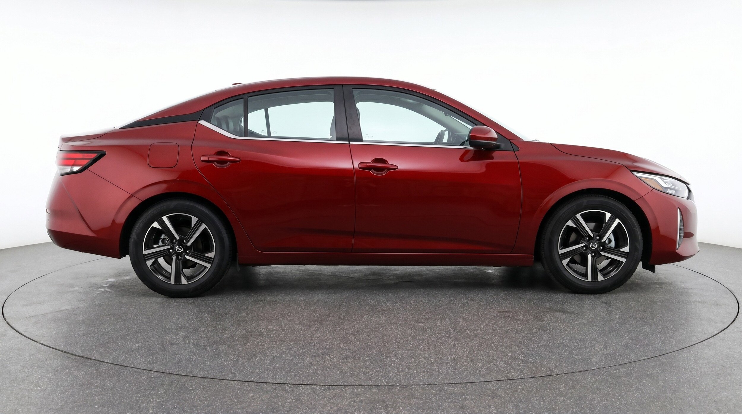 Thumbnail: 2025 Nissan Sentra - 11