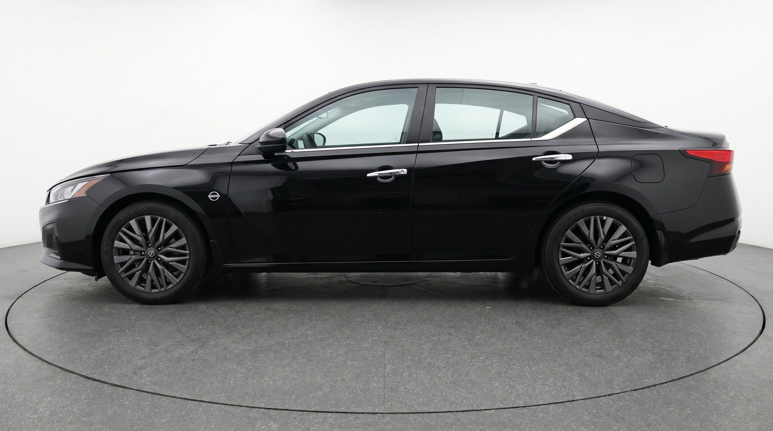 Thumbnail: 2026 Nissan Altima - 5
