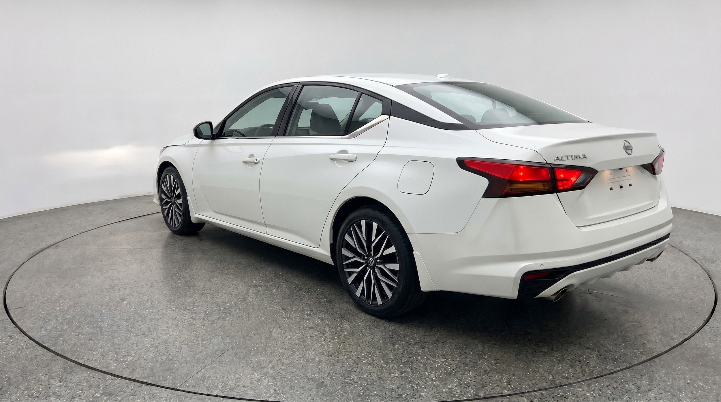 Thumbnail: 2025 Nissan Altima - 6