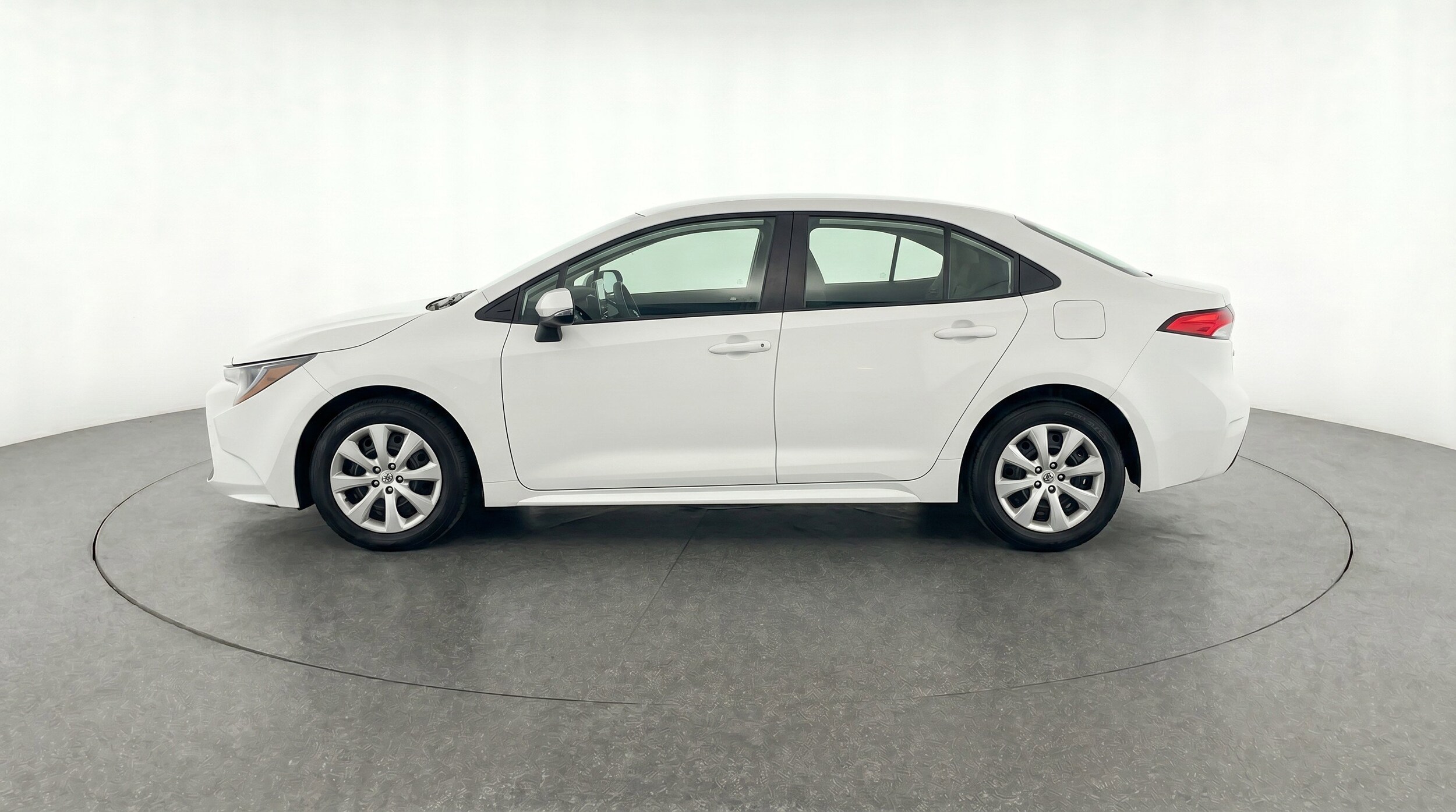 Thumbnail: 2025 Toyota Corolla - 5