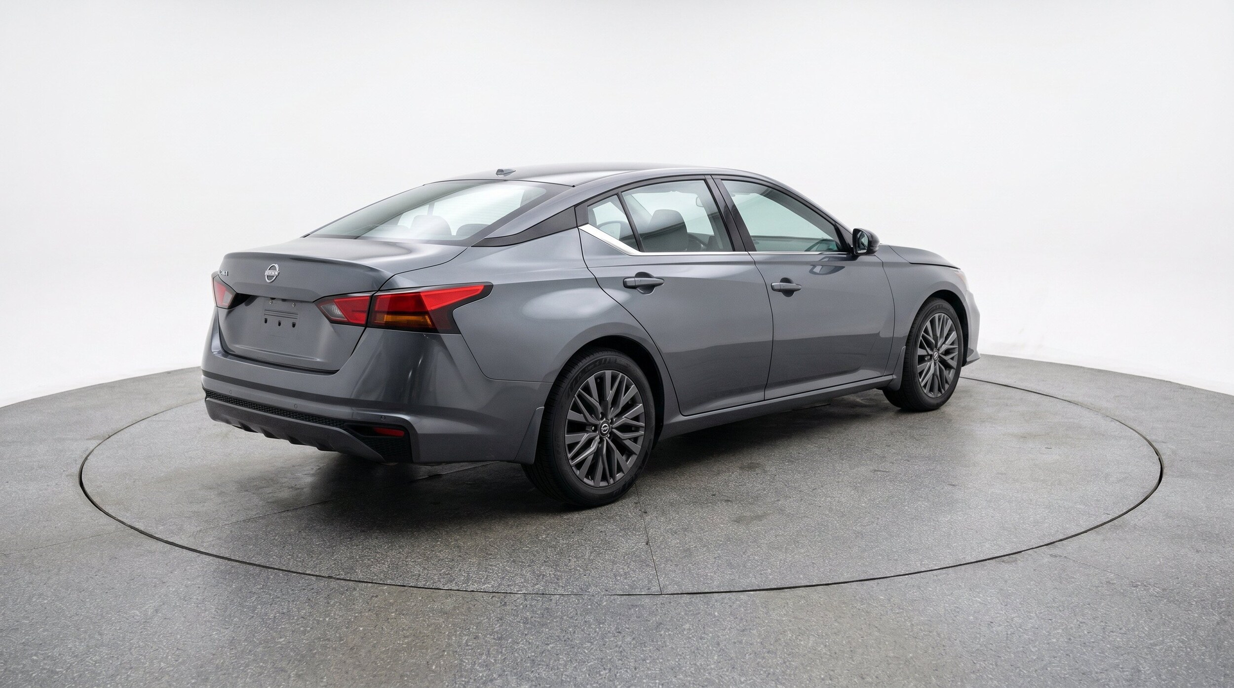 Thumbnail: 2025 Nissan Altima - 9