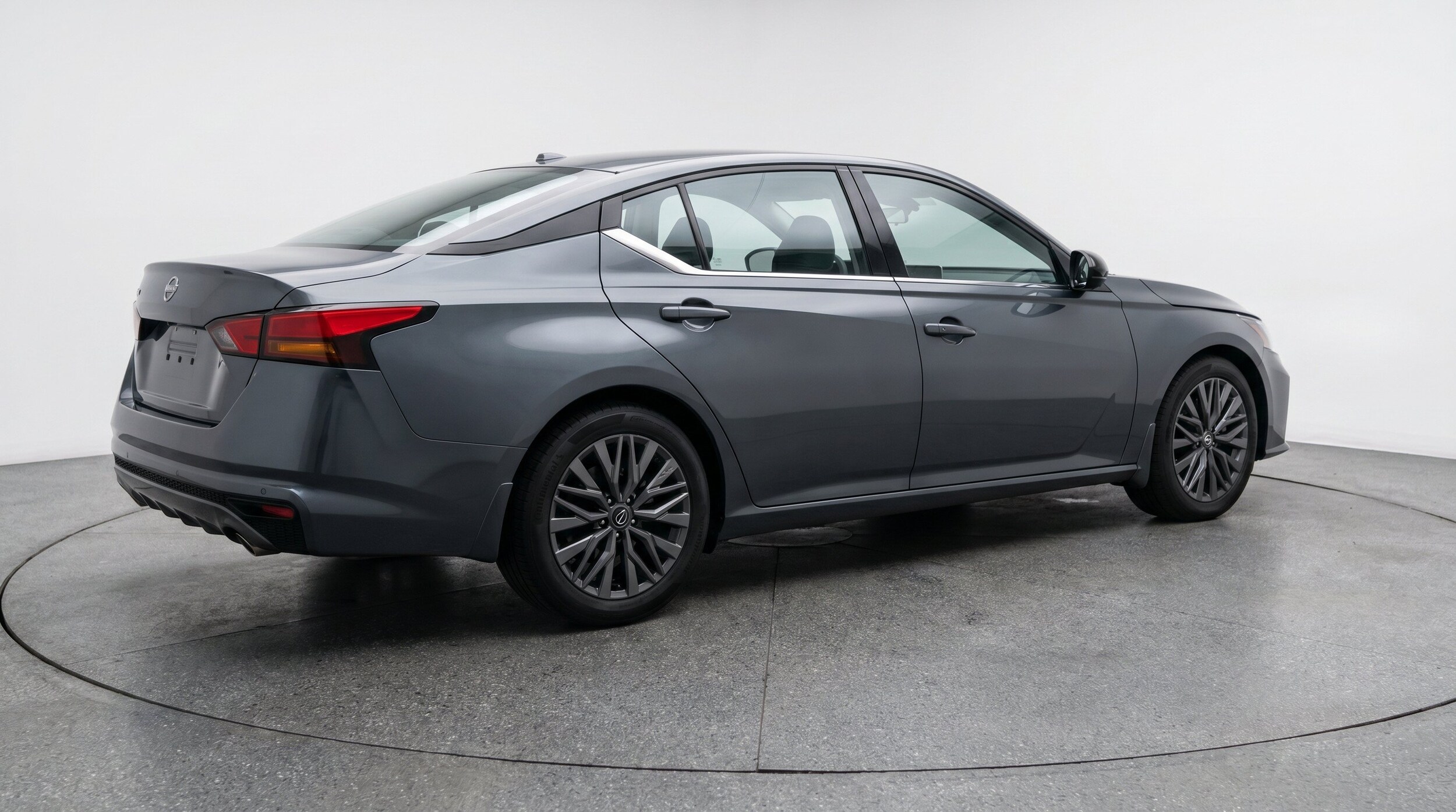 Thumbnail: 2025 Nissan Altima - 9