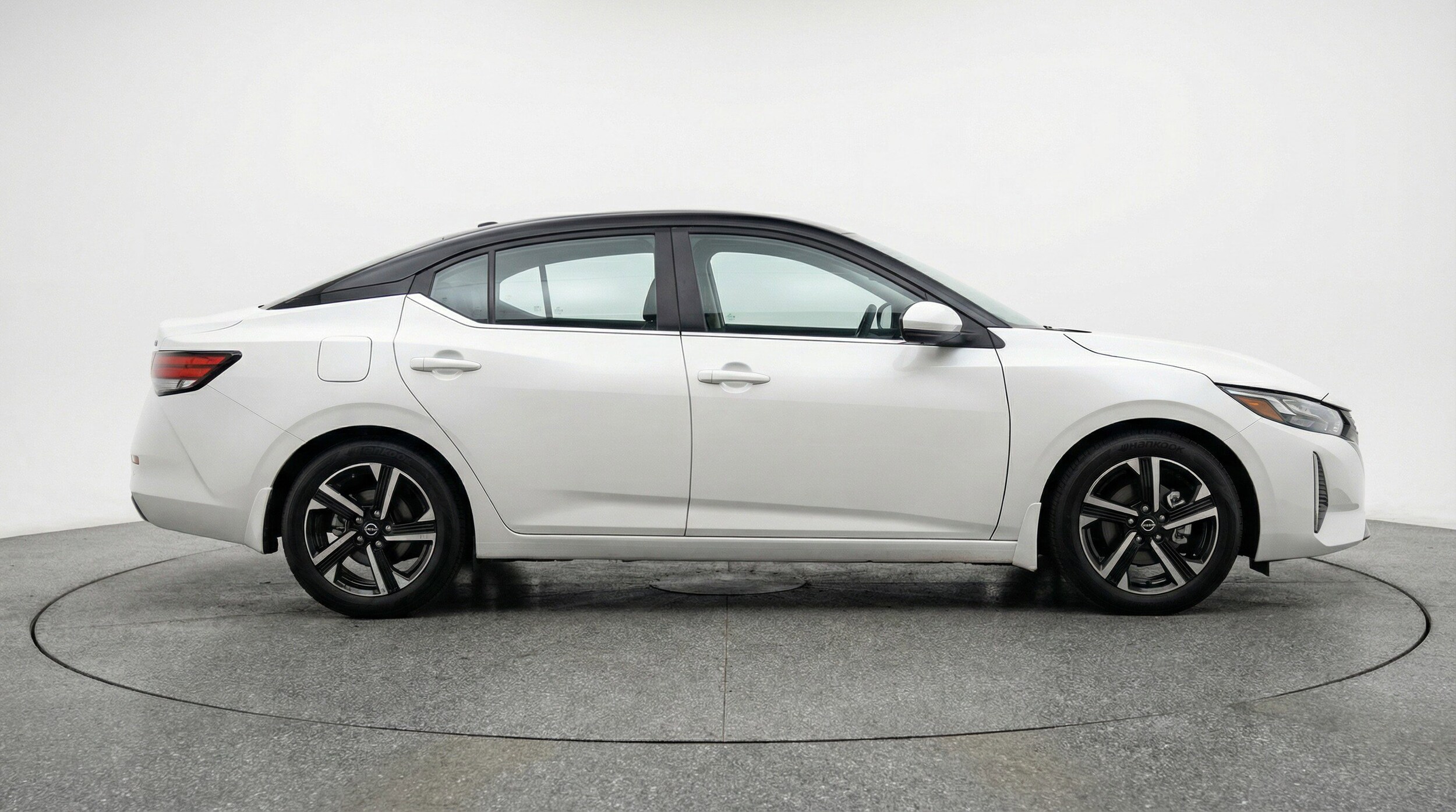 Thumbnail: 2025 Nissan Sentra - 11