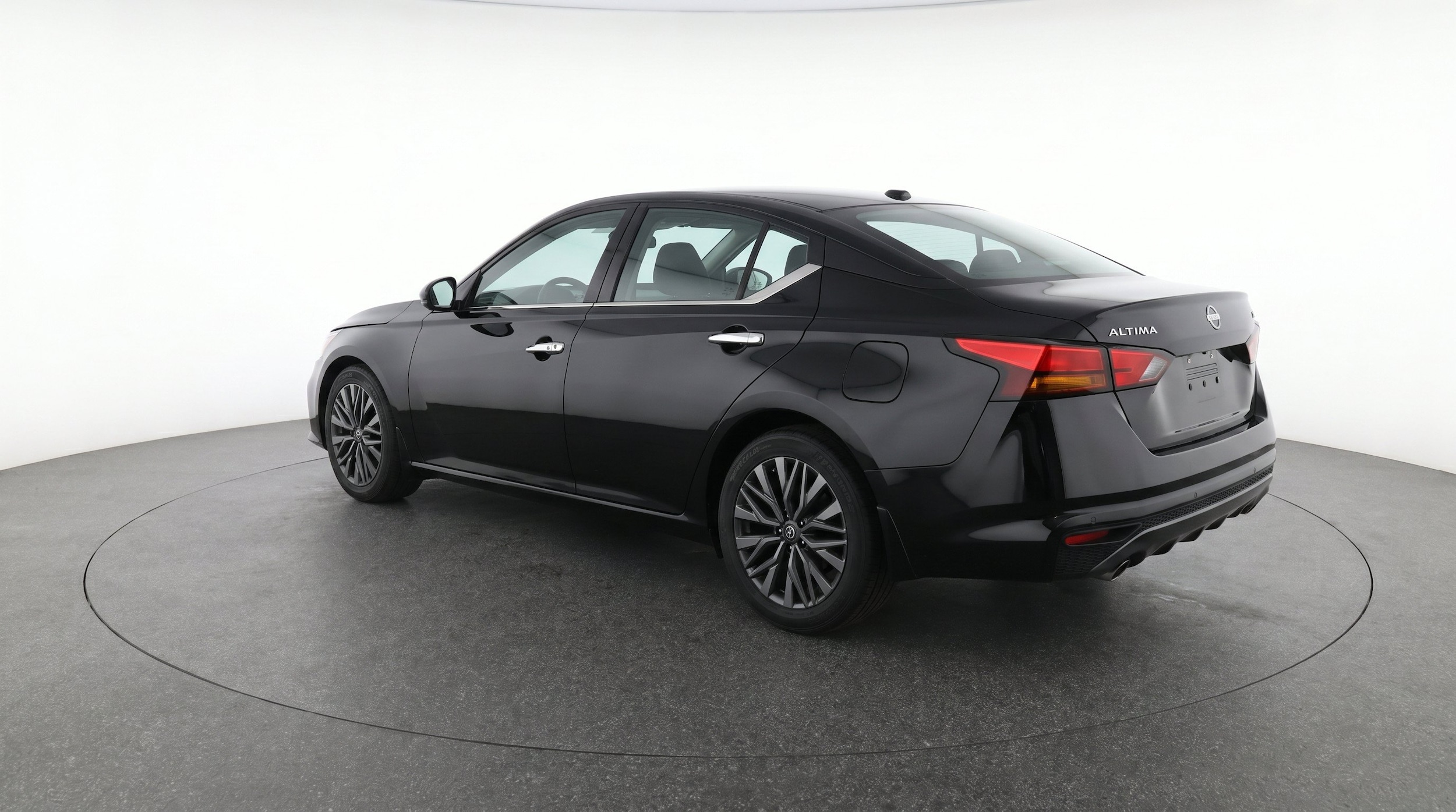 Thumbnail: 2025 Nissan Altima - 6