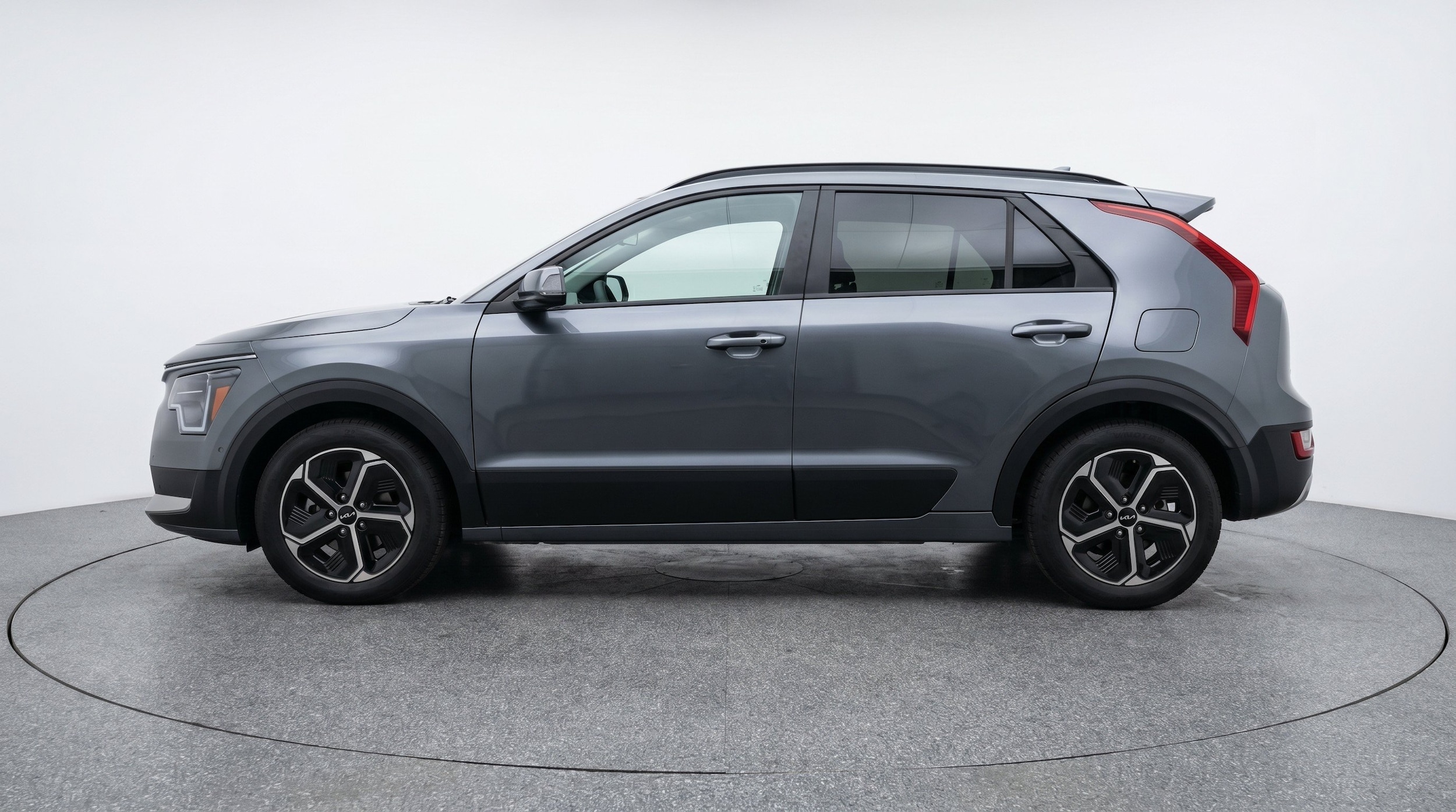 Thumbnail: 2026 Kia Niro - 5