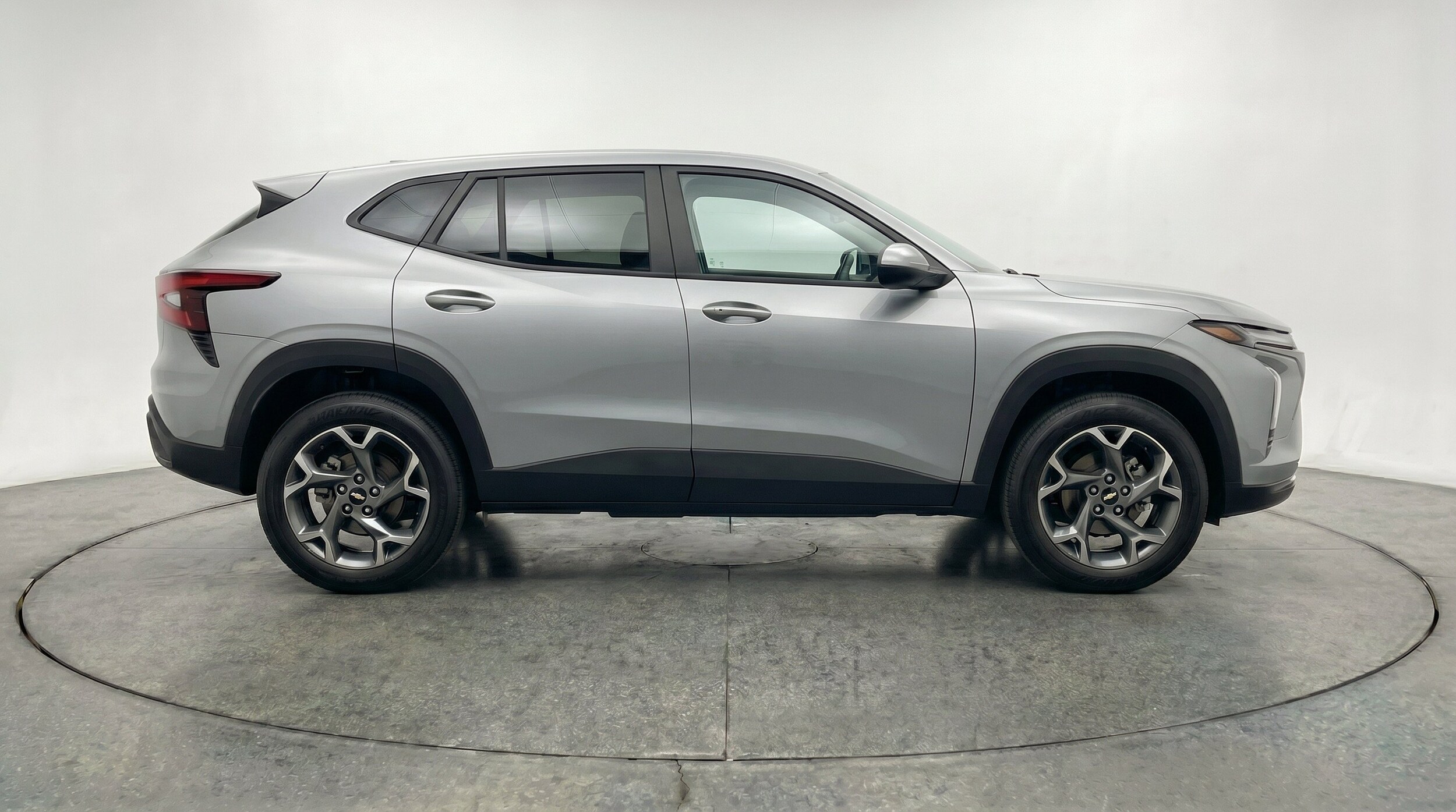Thumbnail: 2025 Chevrolet Trax - 11