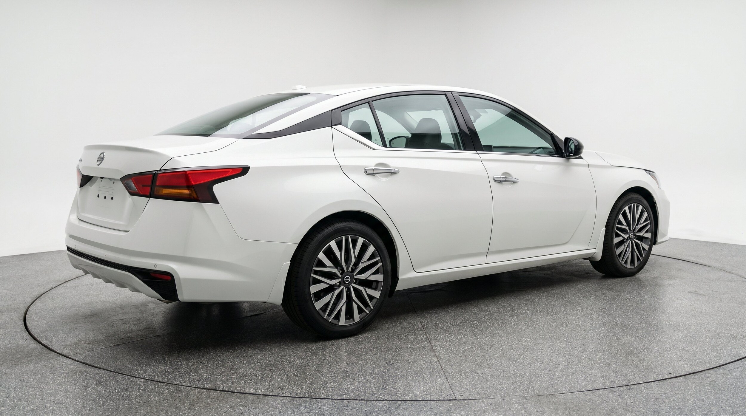 Thumbnail: 2025 Nissan Altima - 9