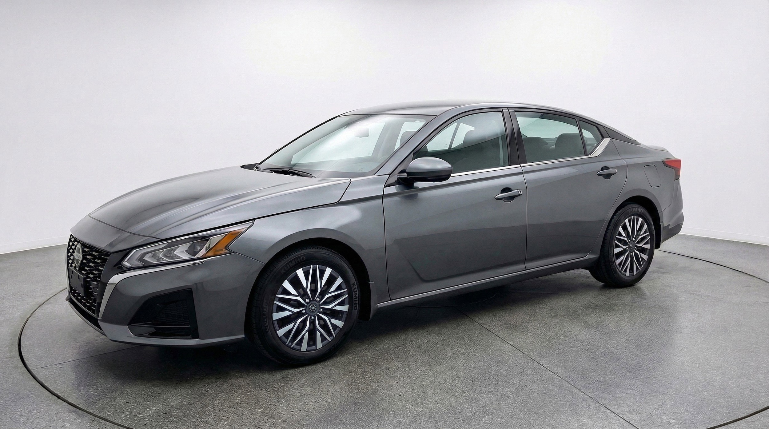 Thumbnail: 2025 Nissan Altima - 3