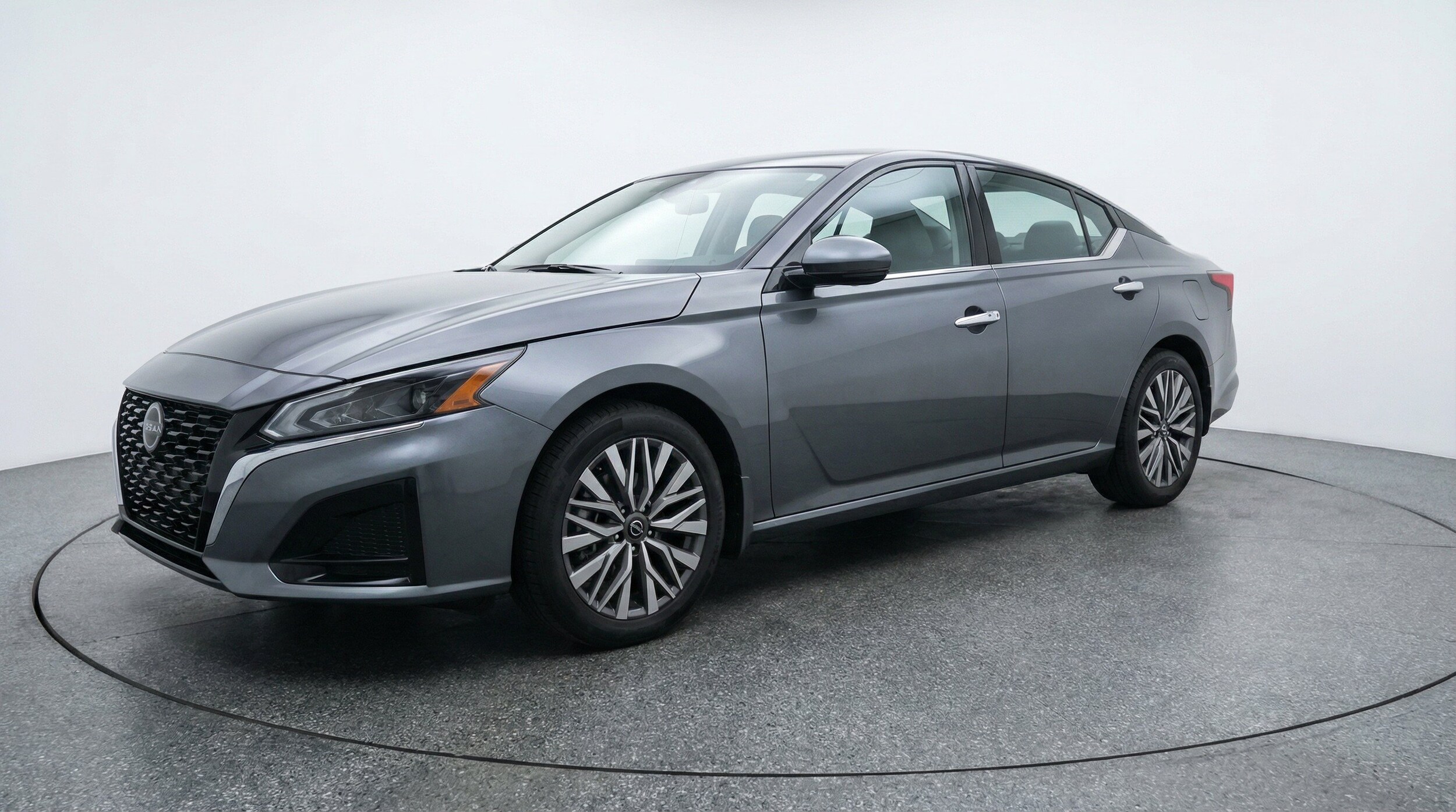 Thumbnail: 2025 Nissan Altima - 3