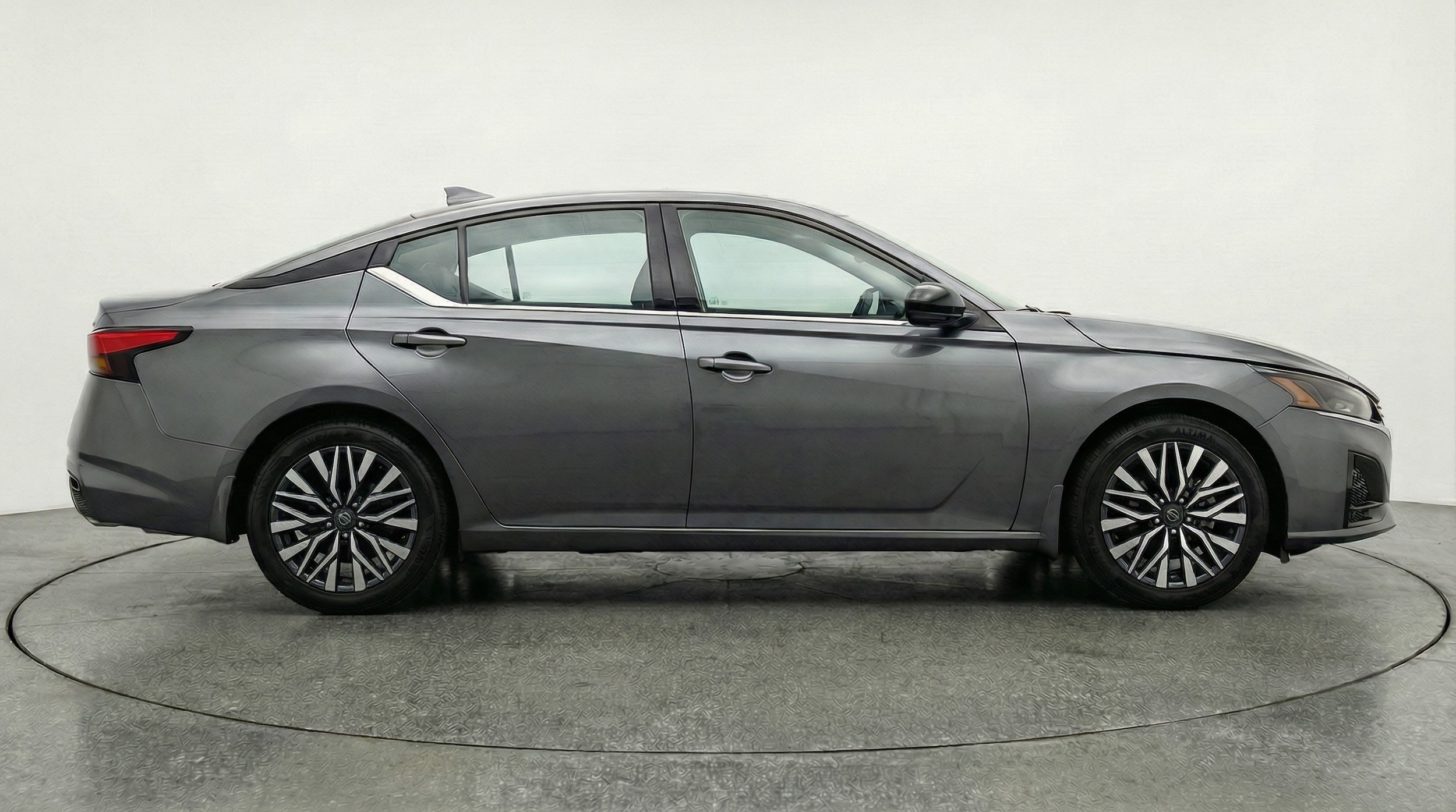 Thumbnail: 2025 Nissan Altima - 8