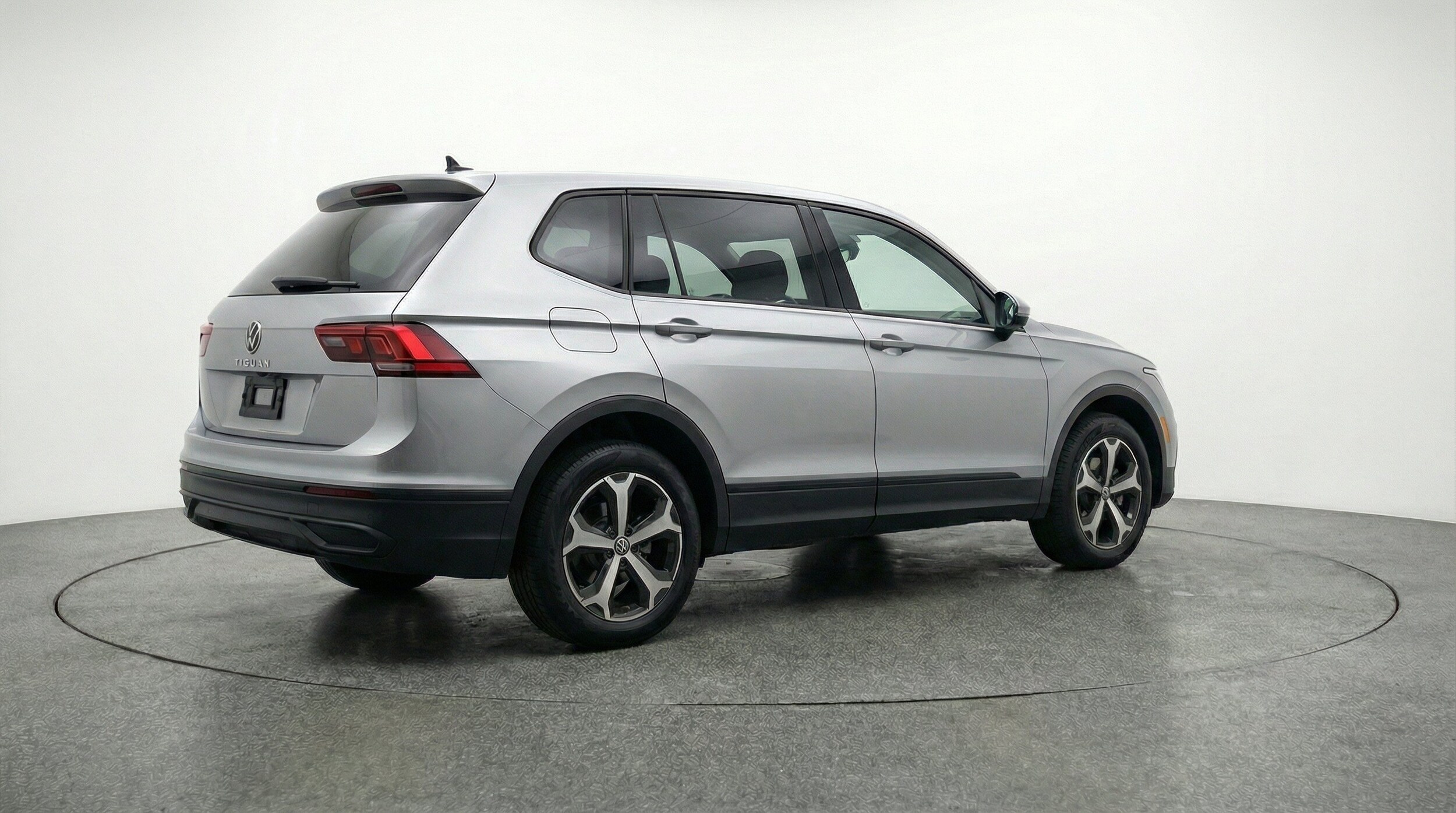 Thumbnail: 2026 Volkswagen Tiguan - 9