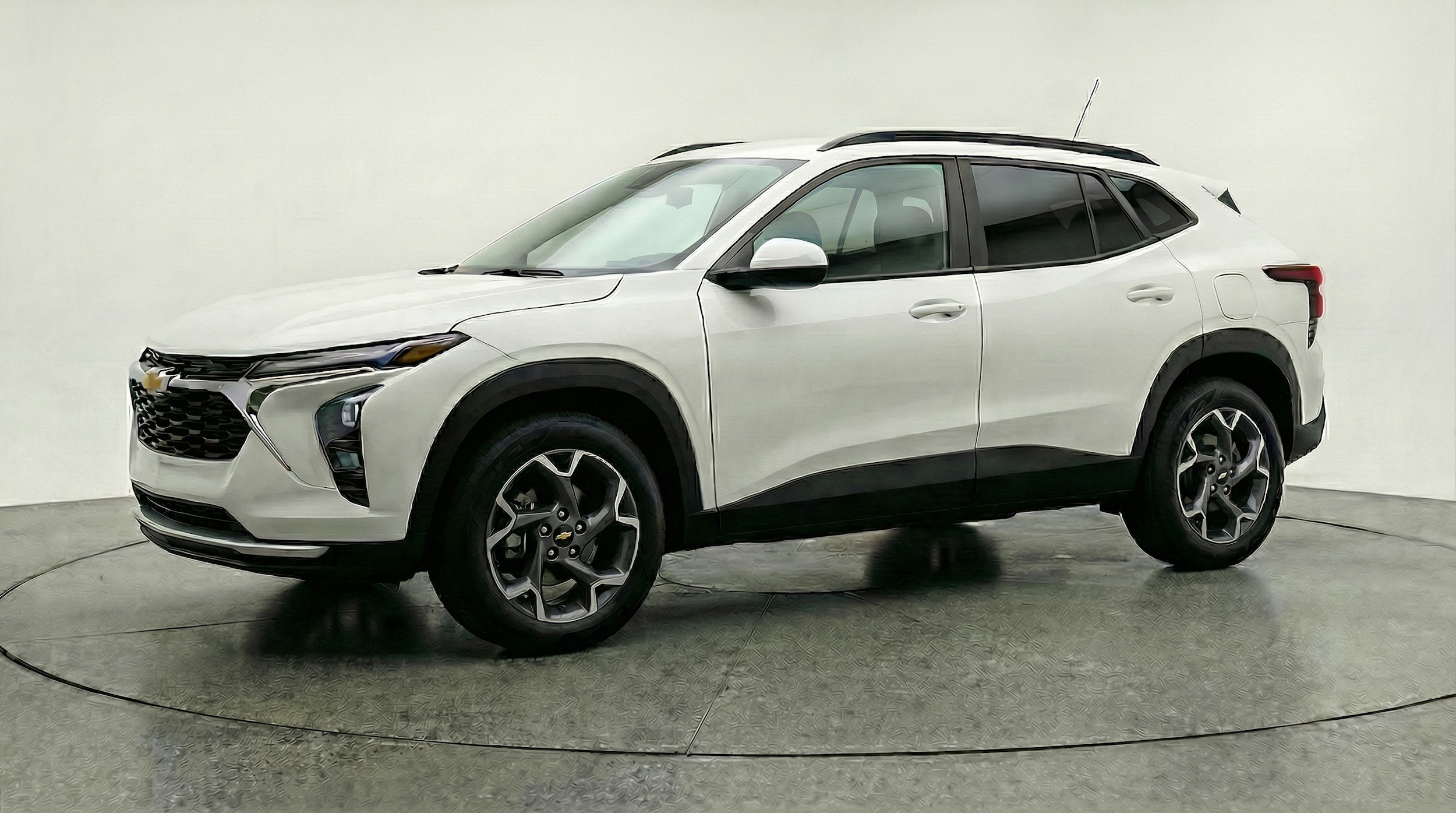 Thumbnail: 2025 Chevrolet Trax - 3