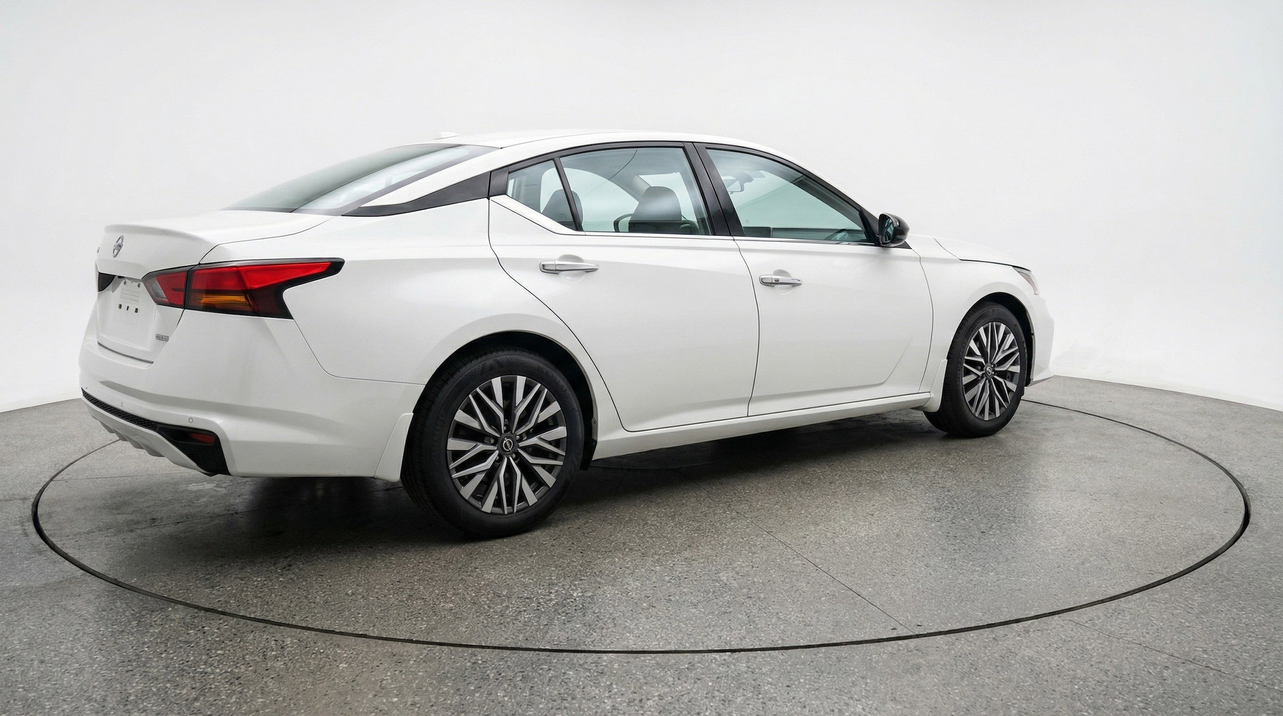Thumbnail: 2025 Nissan Altima - 9