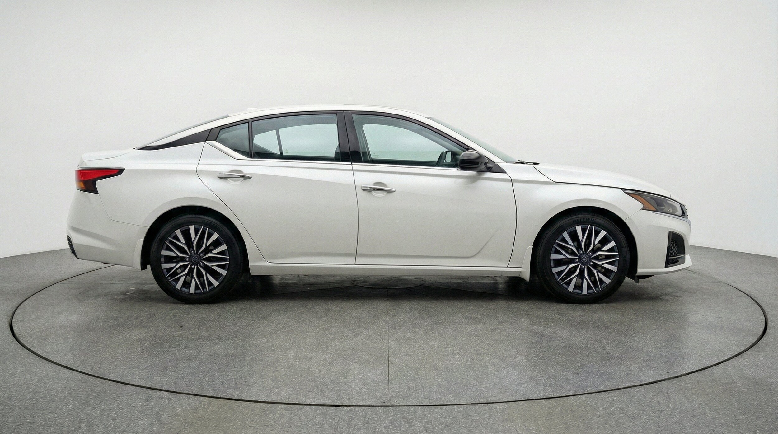 Thumbnail: 2025 Nissan Altima - 11