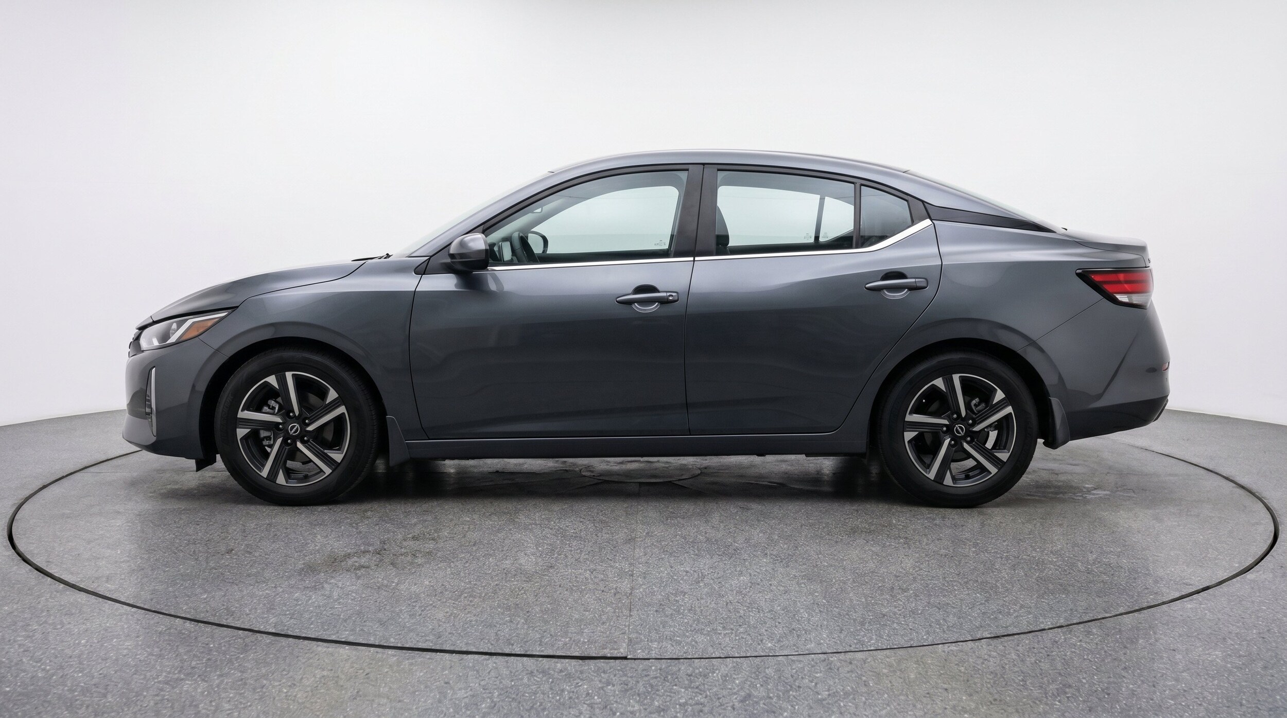 Thumbnail: 2025 Nissan Sentra - 5