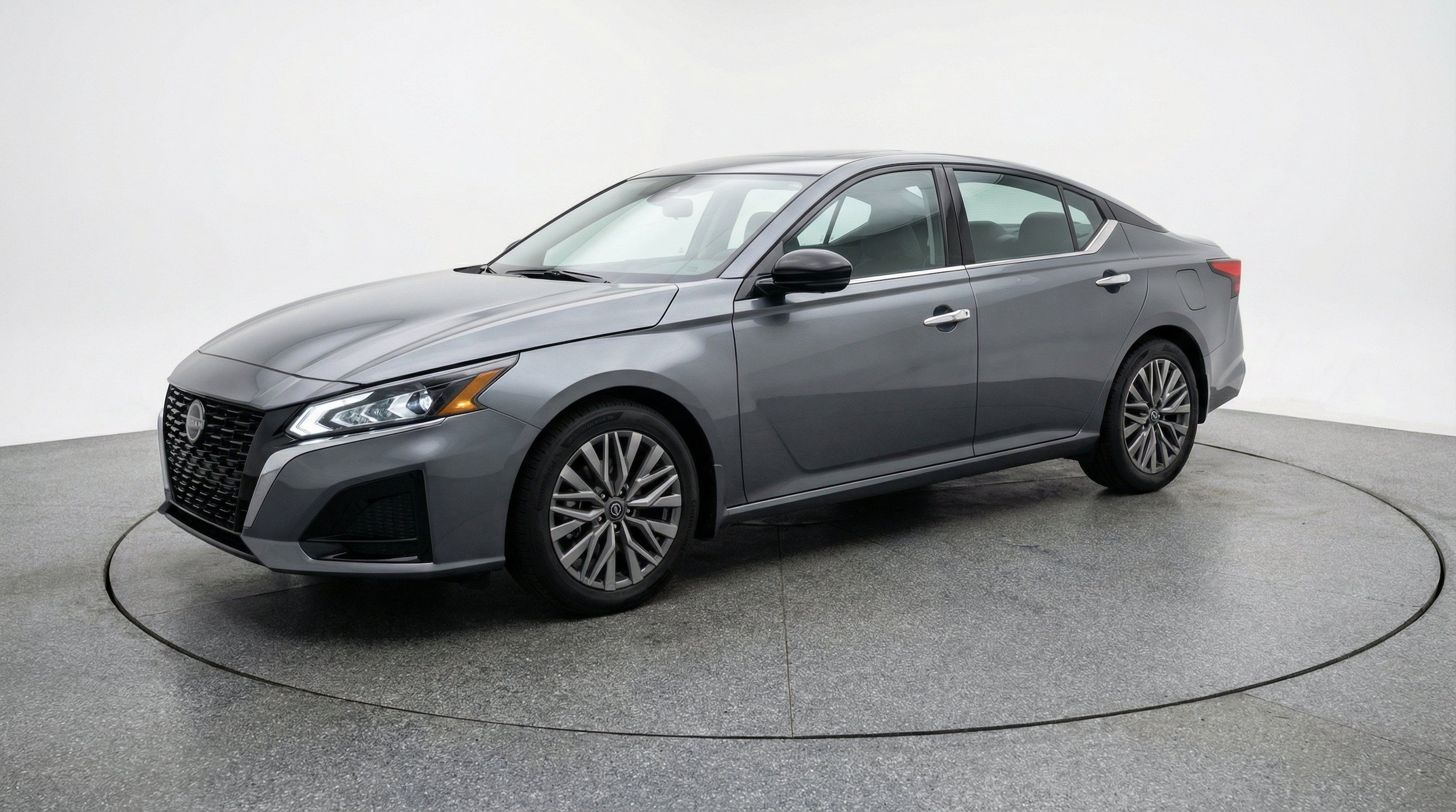 Thumbnail: 2025 Nissan Altima - 3