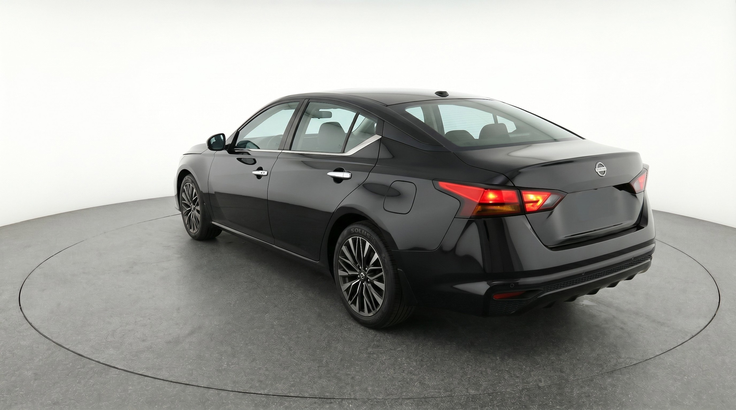 Thumbnail: 2025 Nissan Altima - 6