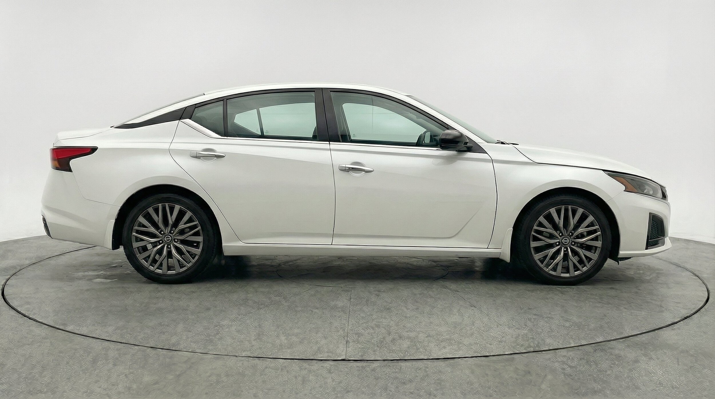 Thumbnail: 2025 Nissan Altima - 11